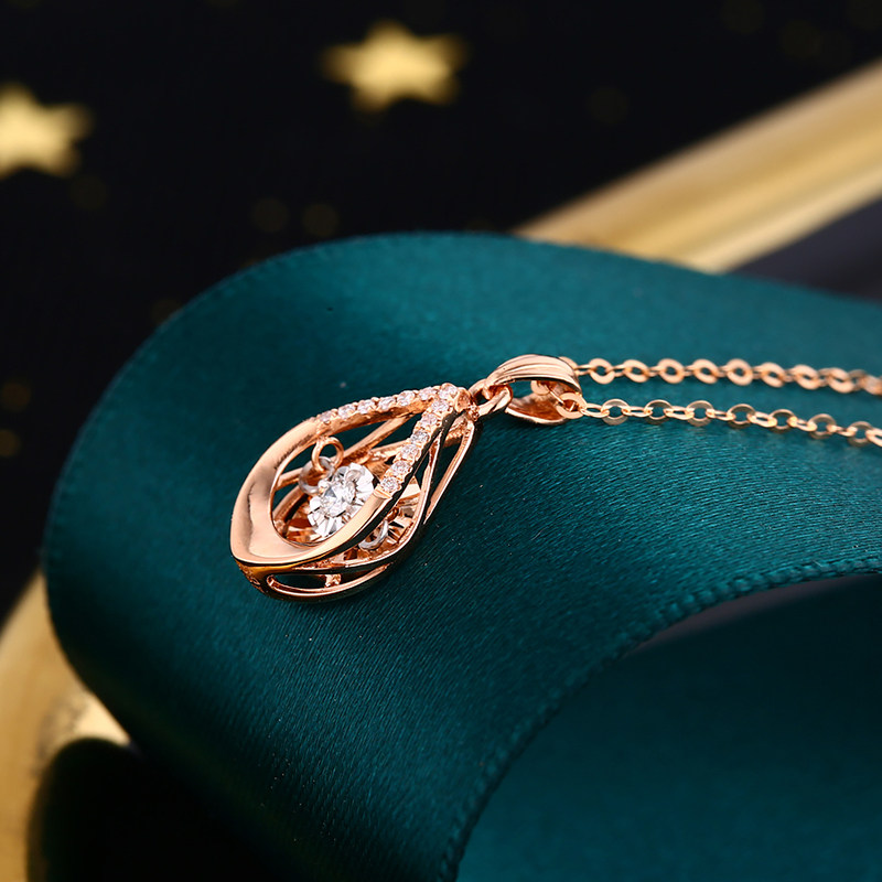 项链钻石18k时尚水滴女款锁骨灵动吊坠玫瑰颈饰