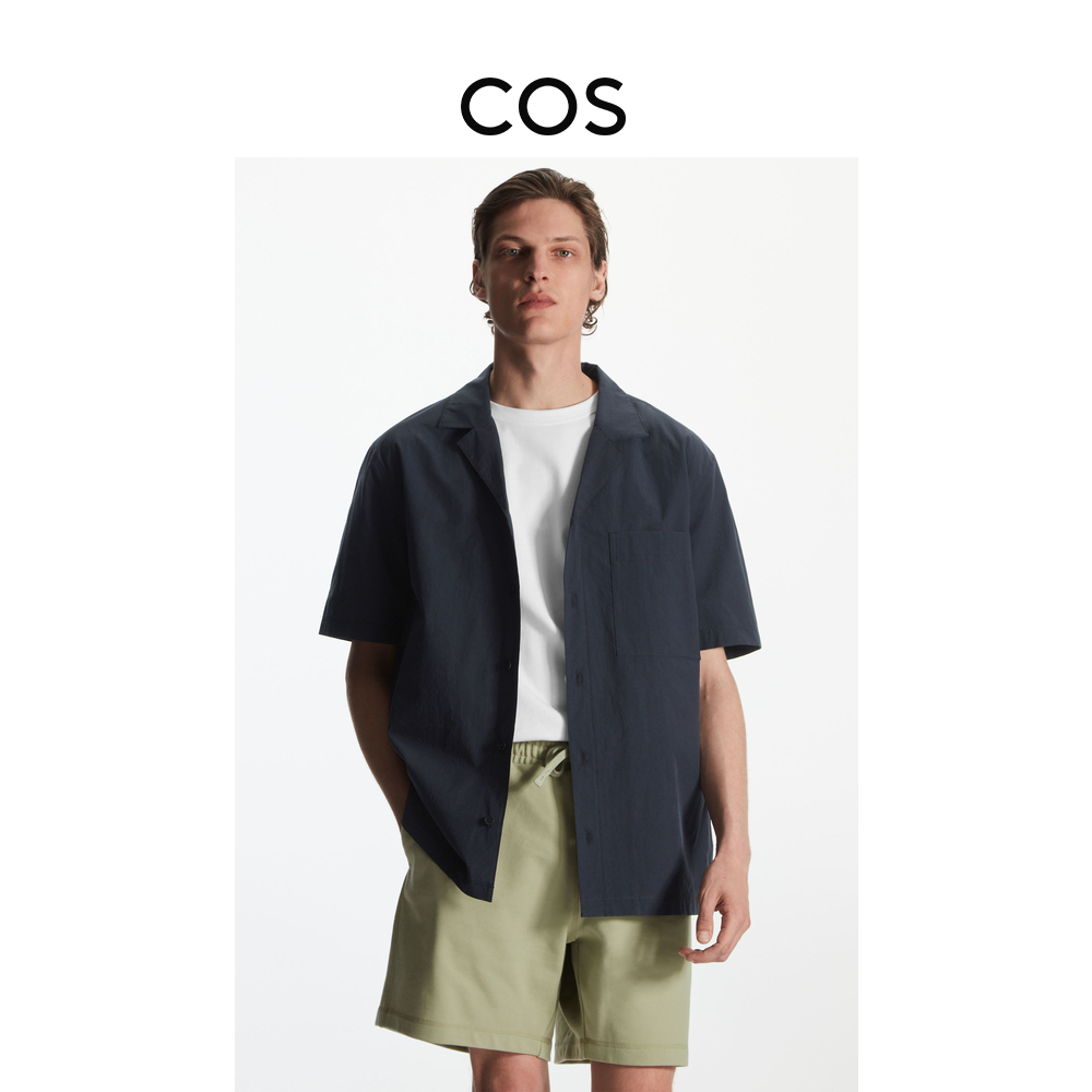 COS男装 休闲版型植物染运动短裤浅绿色2022夏季新品1070748001