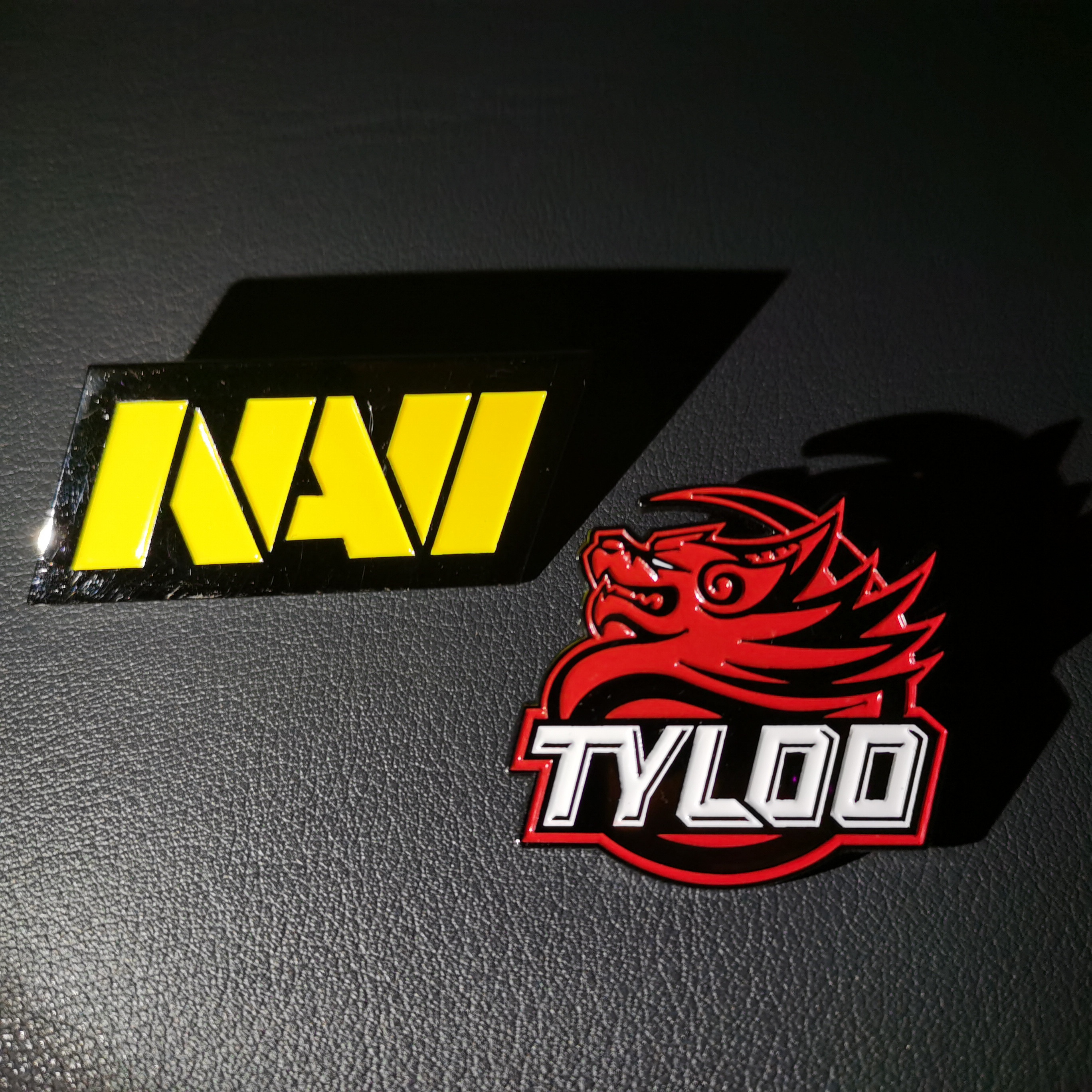 徽章战队csgo游戏实物周边电竞tyloo天禄navi游戏实物周边