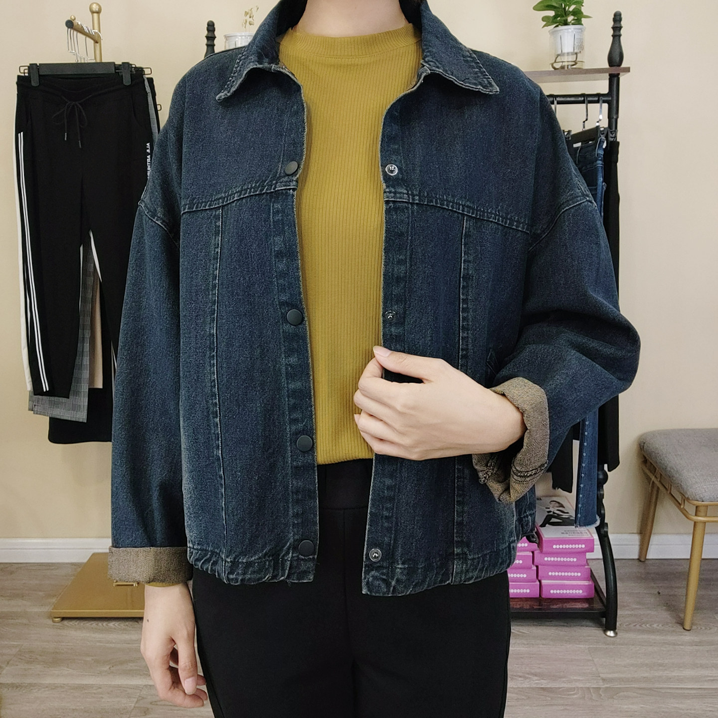 华燕天姿女装2021秋季新款短款牛仔外套金色红叶短外套