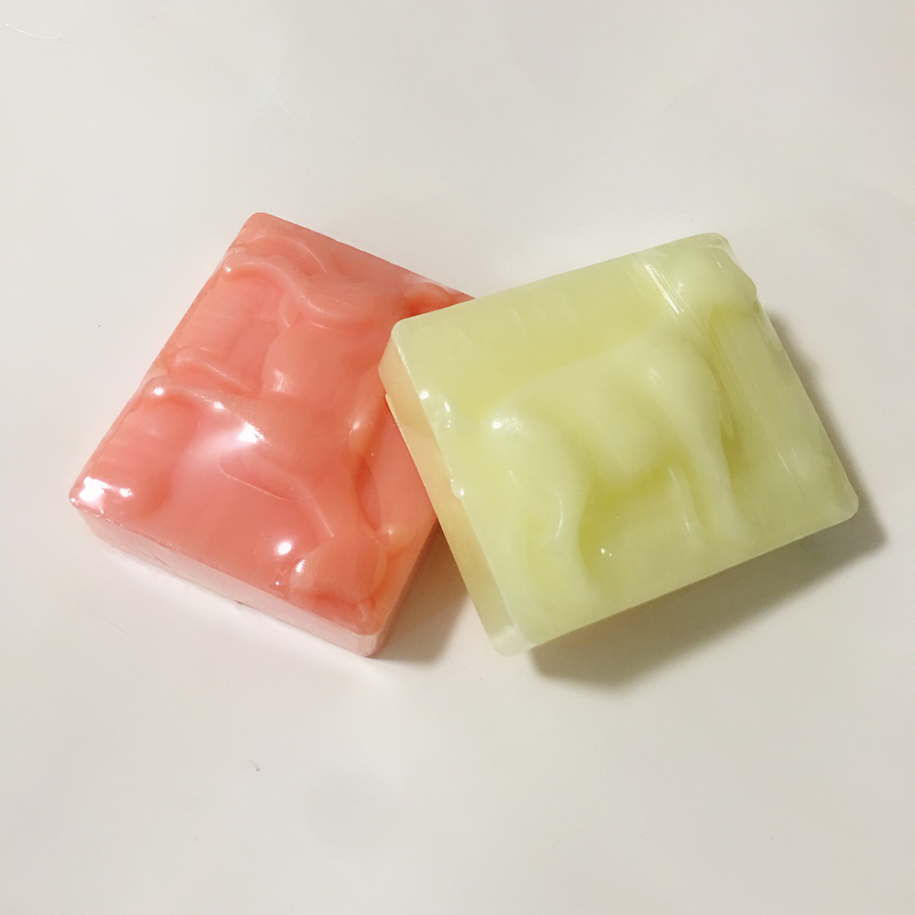 朝鲜春香香皂纯羊羊奶洁面洗脸沐浴天然保湿香薰精油皂