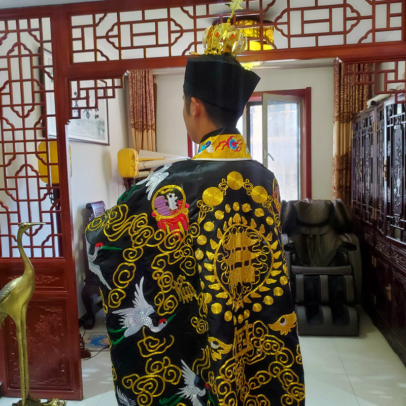 仙鹤法衣黑色道士服装金丝刺绣绣法高功绛衣汉服
