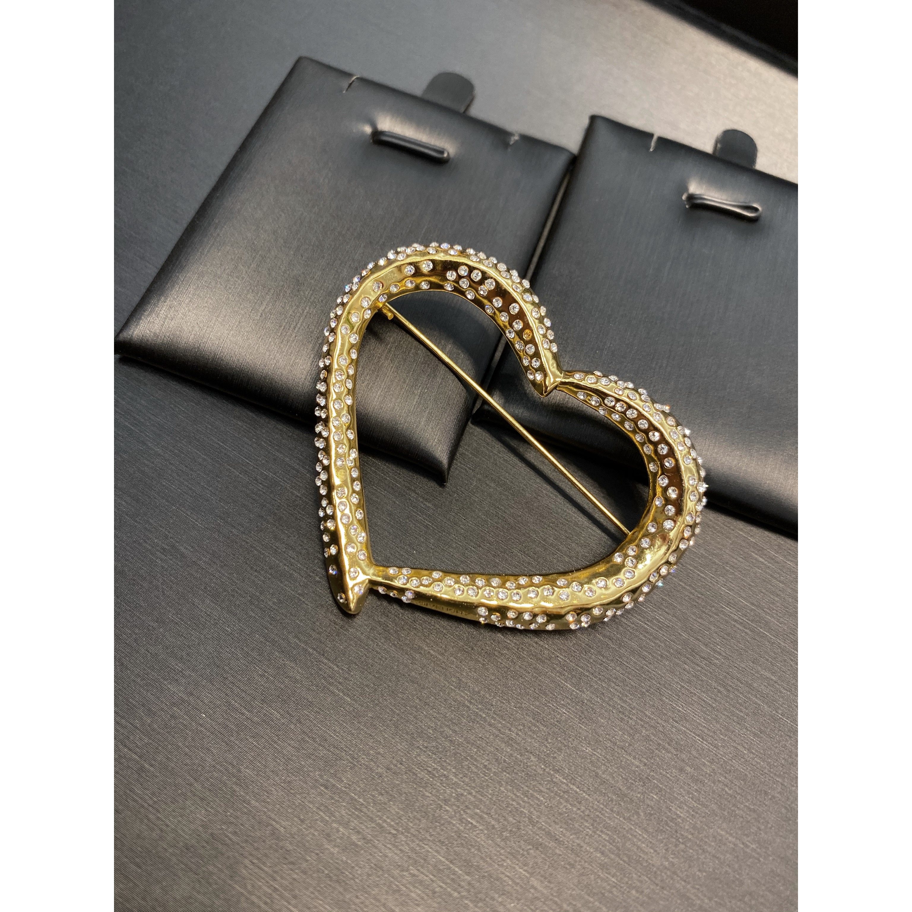 前沿女巫定制镀金晶钻镂空爱心胸针欧美复古胸针