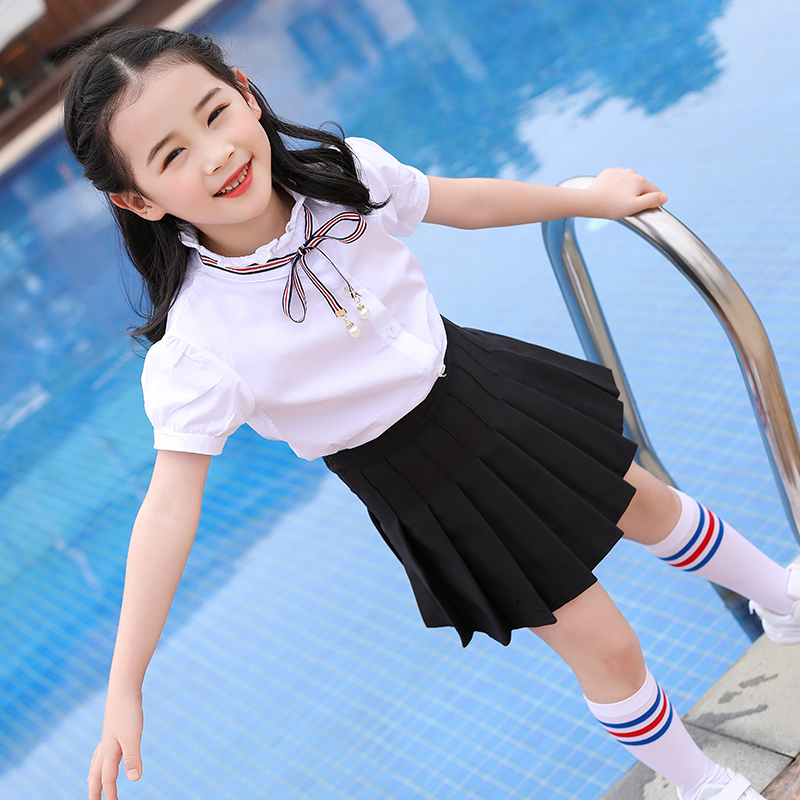 小学生校服 短裙 写真图片