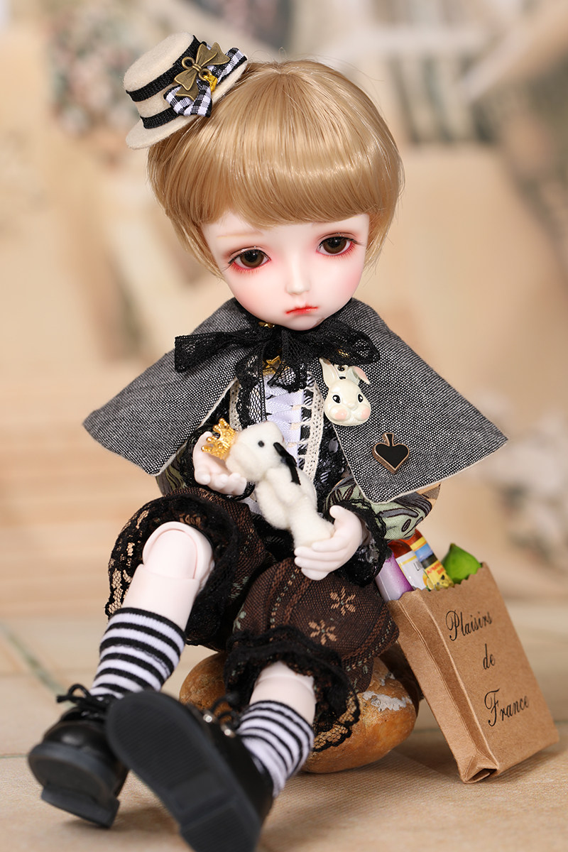 娃娃bjd套装正品6分土豆洛丽塔风衣衣服关节bjd娃娃