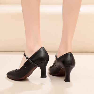 交谊舞鞋女软底真皮中高跟秋冬广场跳舞鞋摩登形体礼仪拉丁舞蹈鞋