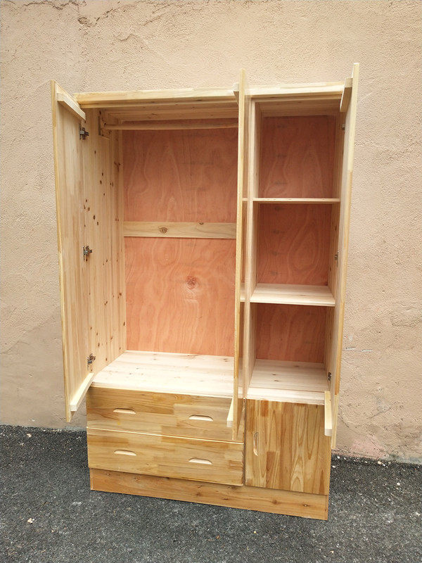 三门实木衣柜杉木储藏大衣柜子挂衣衣橱简约衣柜