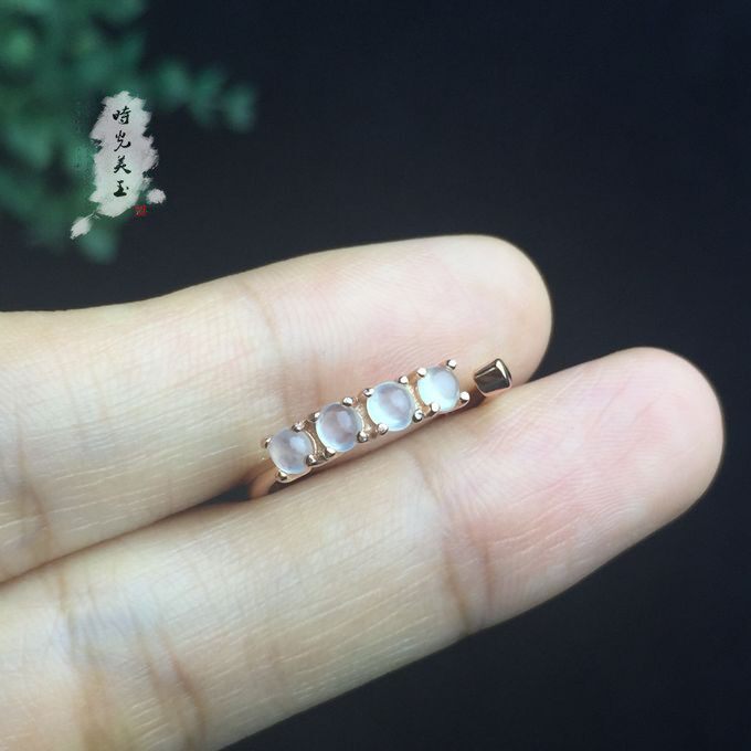 镶嵌缅甸白冰种天然翡翠玉石多蛋面排戒女简单手饰