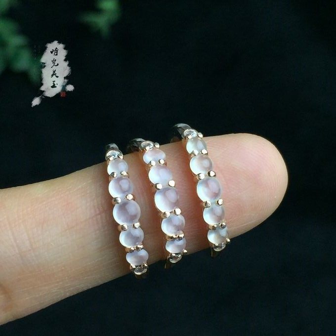 镶嵌缅甸白冰种荧光天然翡翠玉石多蛋面排戒女戒指