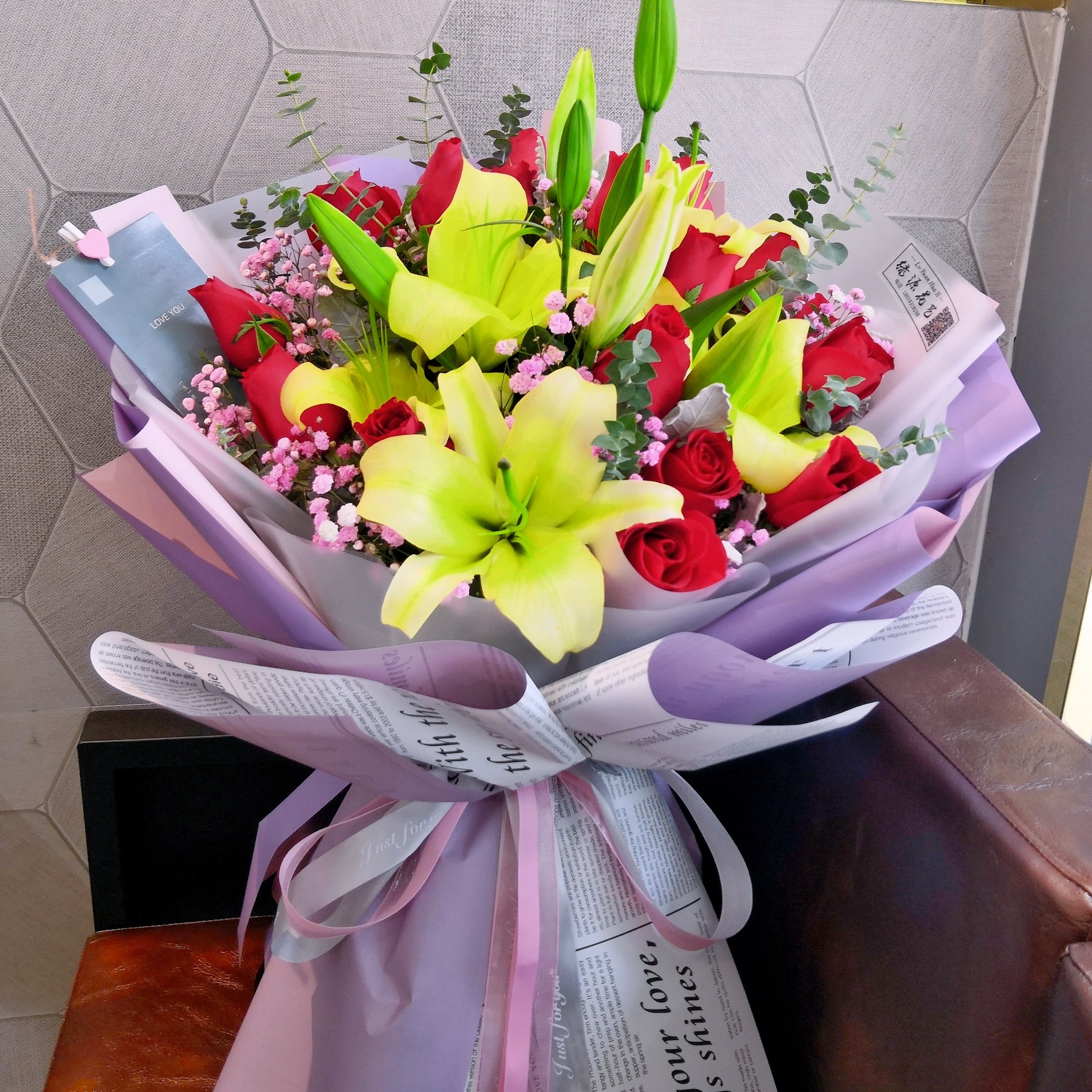 桂林实体花店七夕情人节鲜花鲜花速递同城临桂百合鲜花速递同城