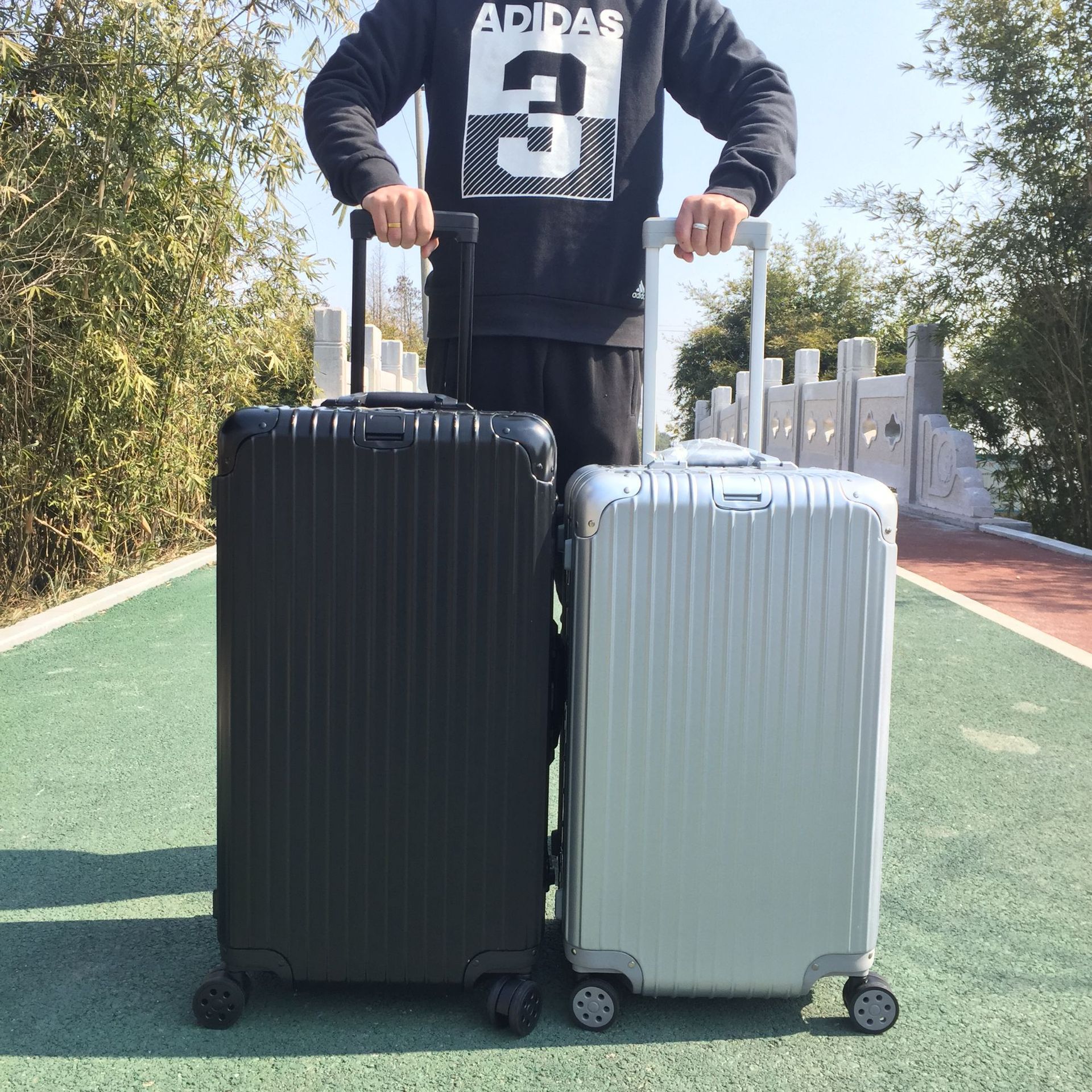 出口铝框行李箱结实耐摔42寸密码拉杆箱出国托运34超
