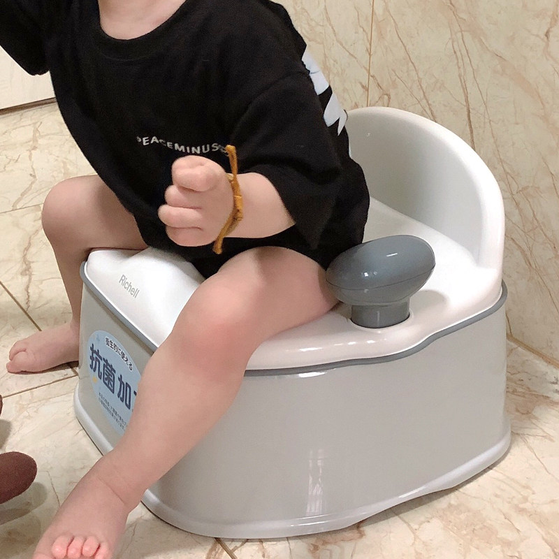 日本利其尔儿童坐便器男孩宝宝便盆幼儿小童如厕儿童坐便凳