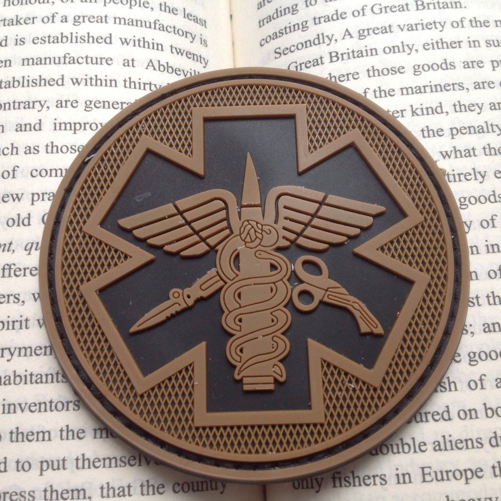 战地医疗兵臂章急救红十字组织徽章pvc橡胶魔术贴军迷补丁泥色