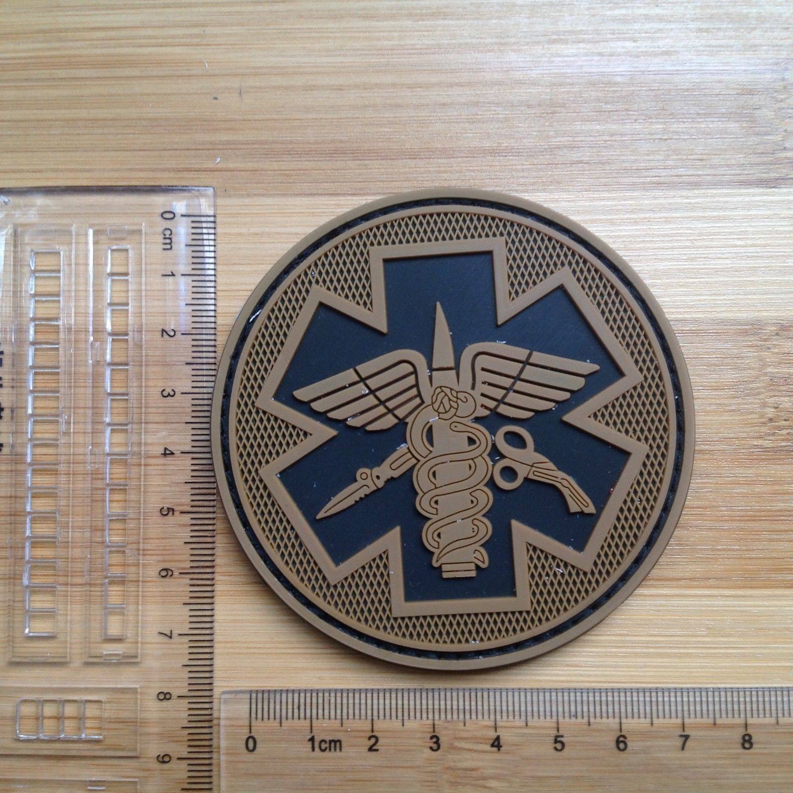 战地医疗兵臂章急救红十字组织徽章pvc橡胶魔术贴军迷补丁泥色