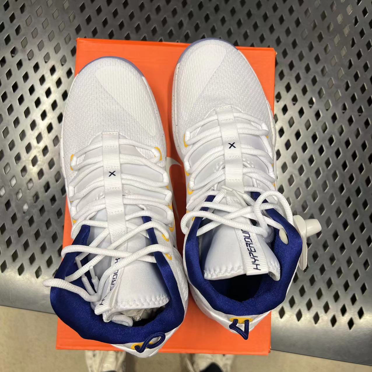 耐克nikehyperdunkhd2018男子高帮实战篮球球鞋dz2775-151篮球鞋