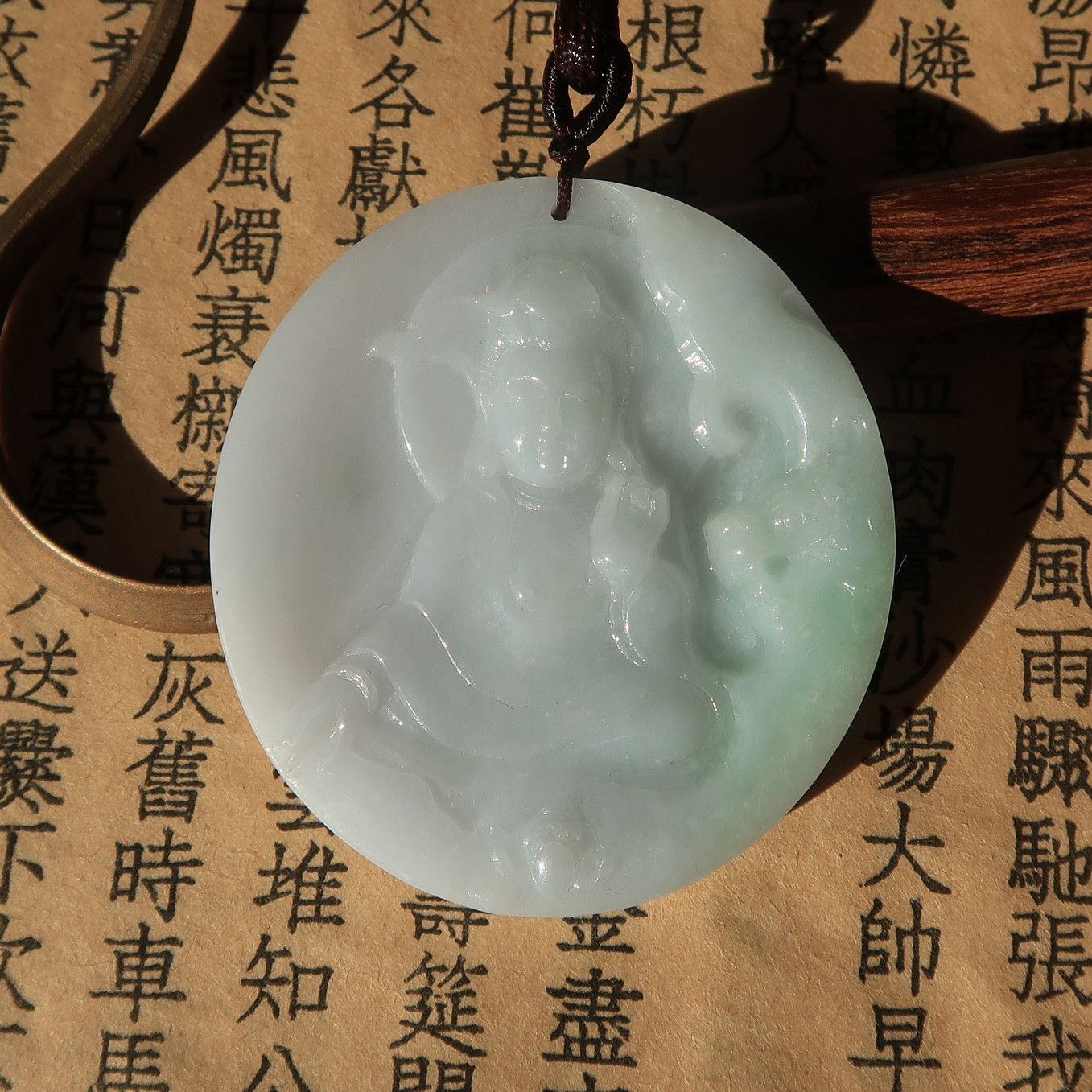老坑玉器圆牌翡翠观音龙头细糯种天然直下珍藏颈饰