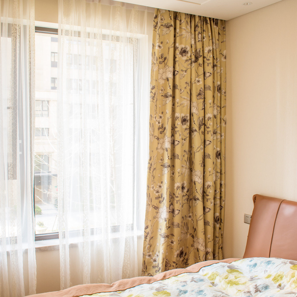 aico艾可新中式轻奢仿真丝花鸟印花轻薄半透光遮光卧室窗帘定制