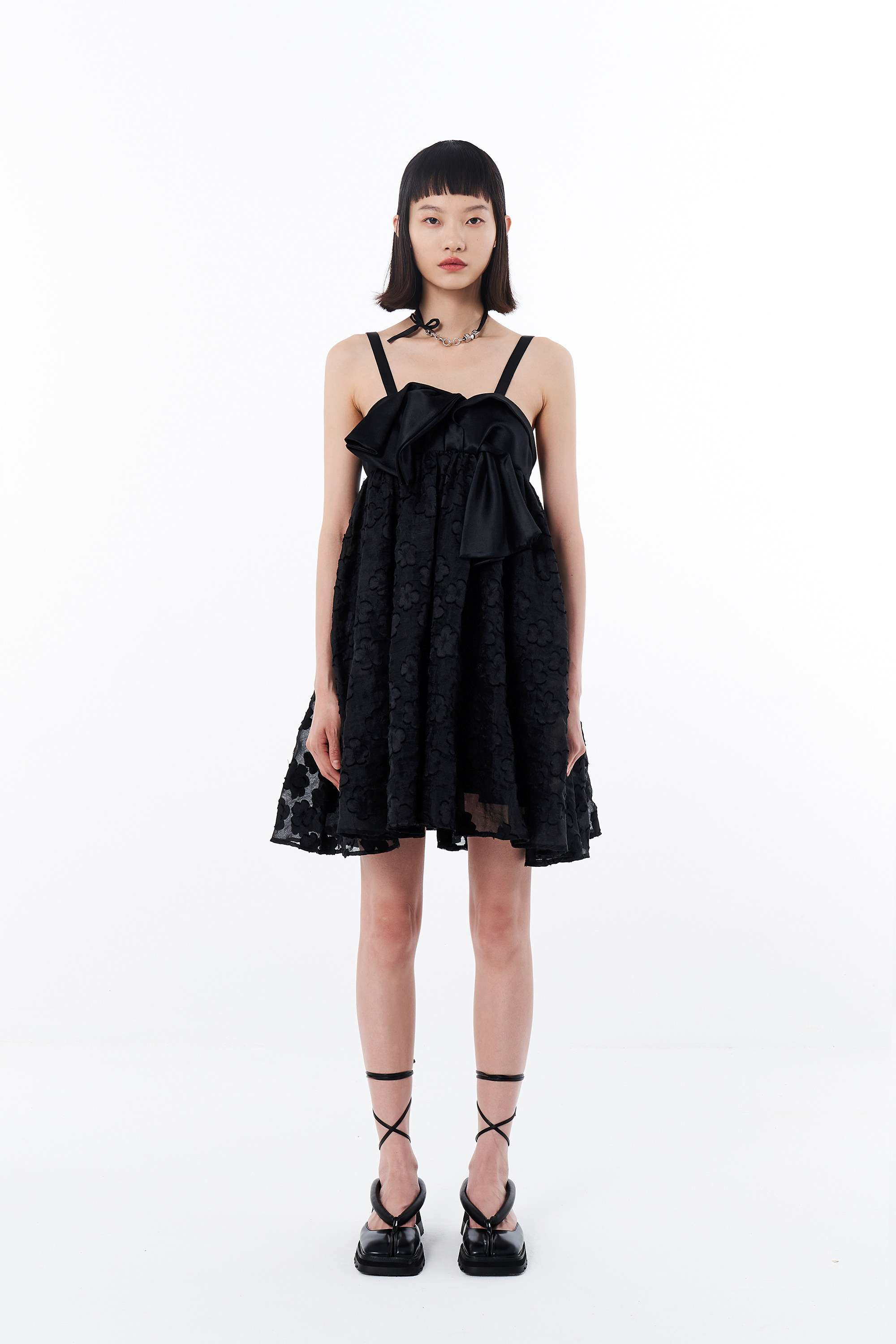 esterhsu黑色不对称蝴蝶结提花吊带连衣裙连衣裙