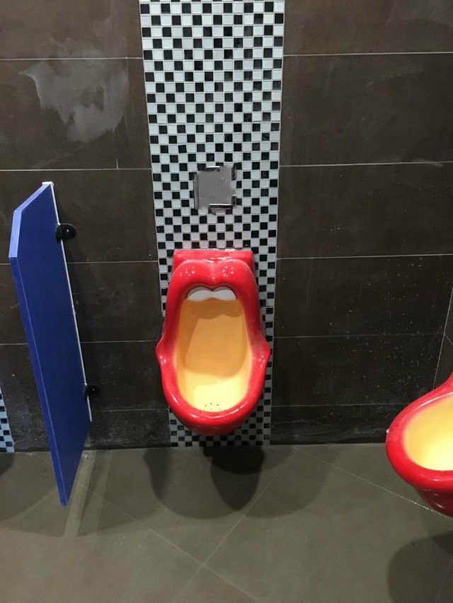 另类进入店铺个性创意小便池另类情趣洗手盆免挖坑蹲便器