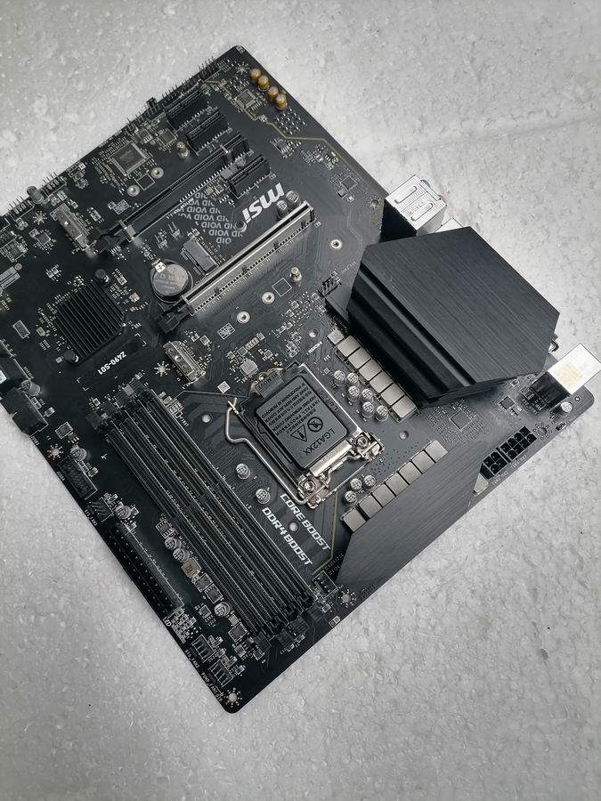 一年msi微星z490s011200针ddr4电竞主板支持i710700主板