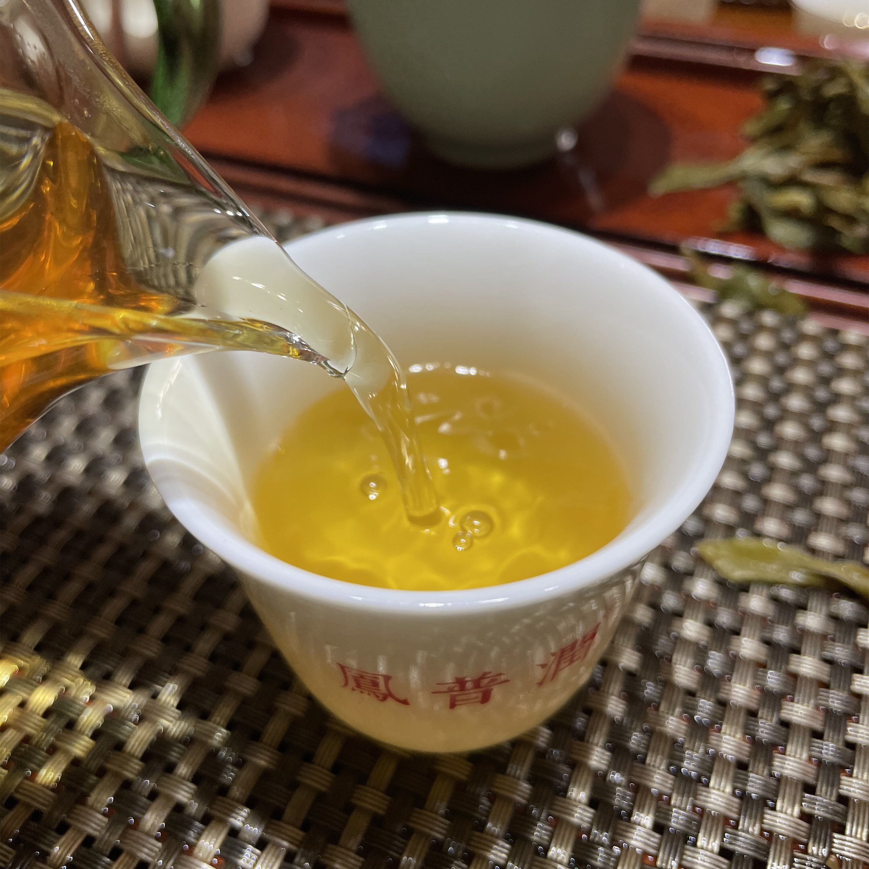 白茶云南大叶景迈古树玲珑小饼特色产区白茶