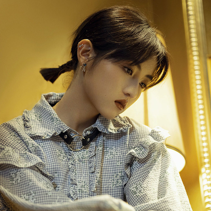 张子枫同款耳环2021年新款潮太空人耳骨夹冷淡风高级感小众耳饰女