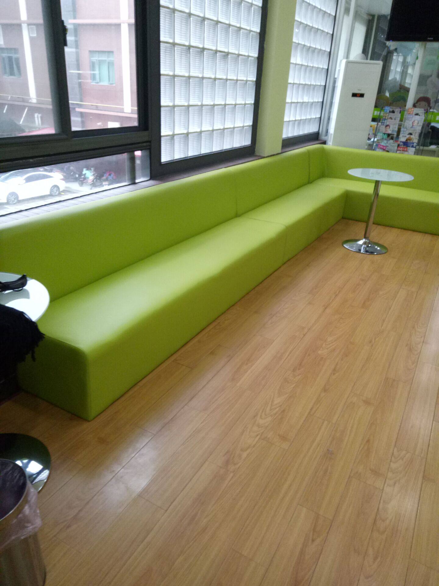 工厂定制包邮幼儿园沙发家长等候区沙发培训班早教中心长凳休息区