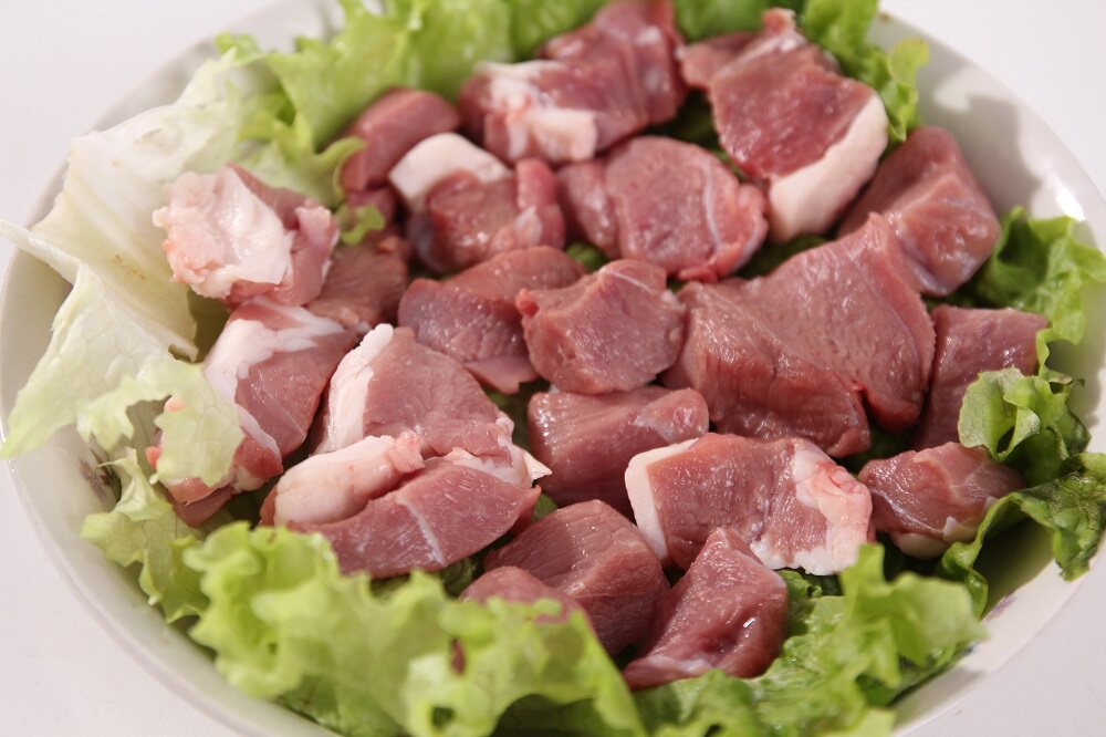 内蒙古草原羔羊肉新鲜羊肉块纯羊肉半成品烧烤食材羊肉串送烧烤料