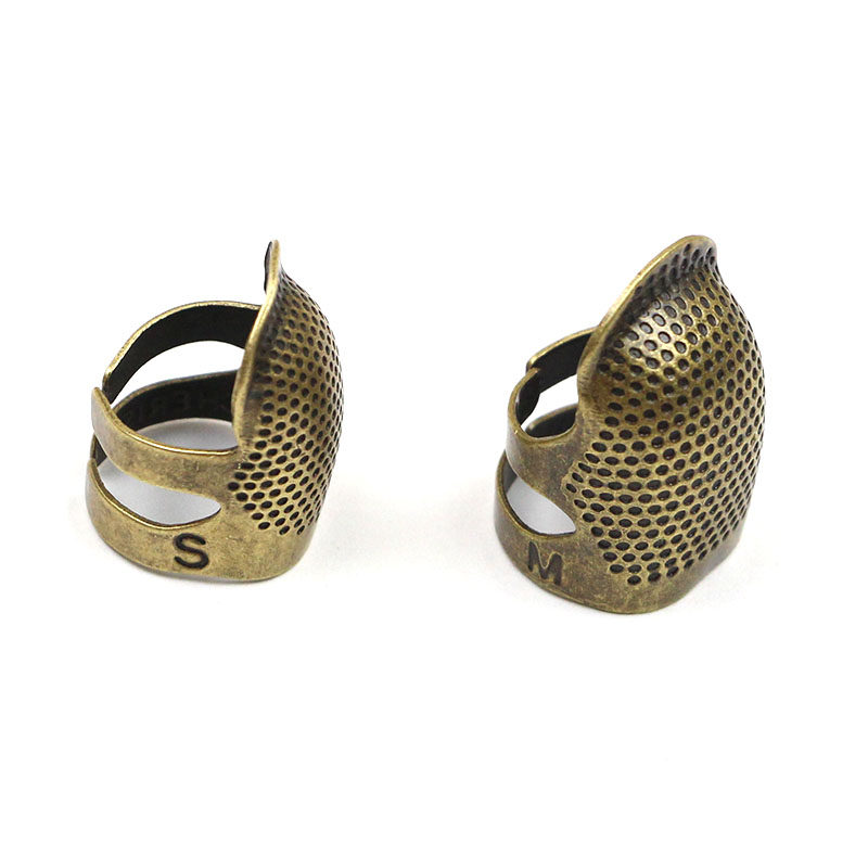 长指甲顶针箍 金属指套家用手工加厚铜可调节抵戒压针器手工 两款