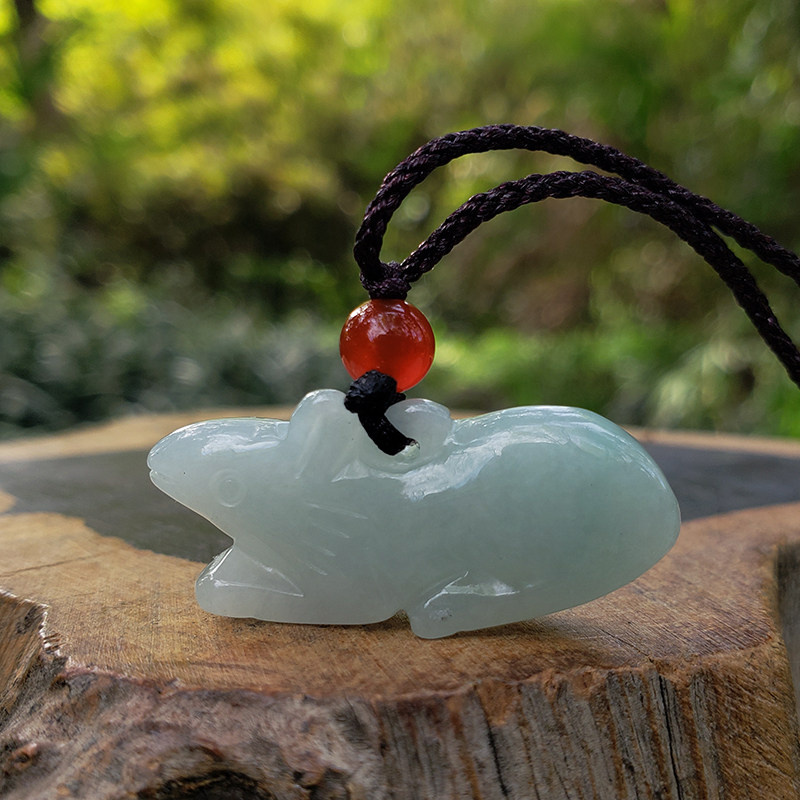 生肖钰达玉鼠吊坠翡翠天然玉石挂件风水玉男颈饰