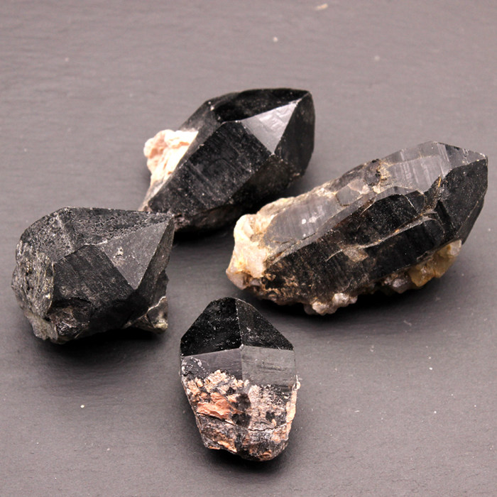 灵昌水晶碎石天然黑水晶原石矿石摆件水晶六棱柱能量水晶疗愈石