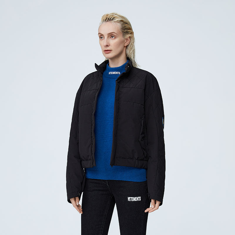 vetements女士薄款羽绒服秋冬夹克外套300157羽绒服