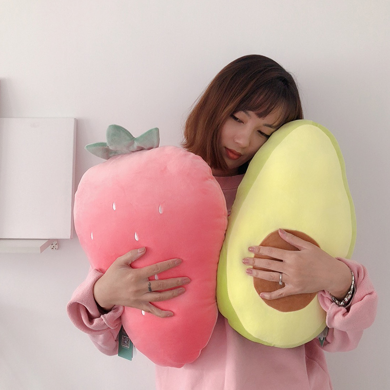 粉色桃子水果抱枕草莓公仔布娃娃超软可爱毛绒玩具少女心玩偶礼物