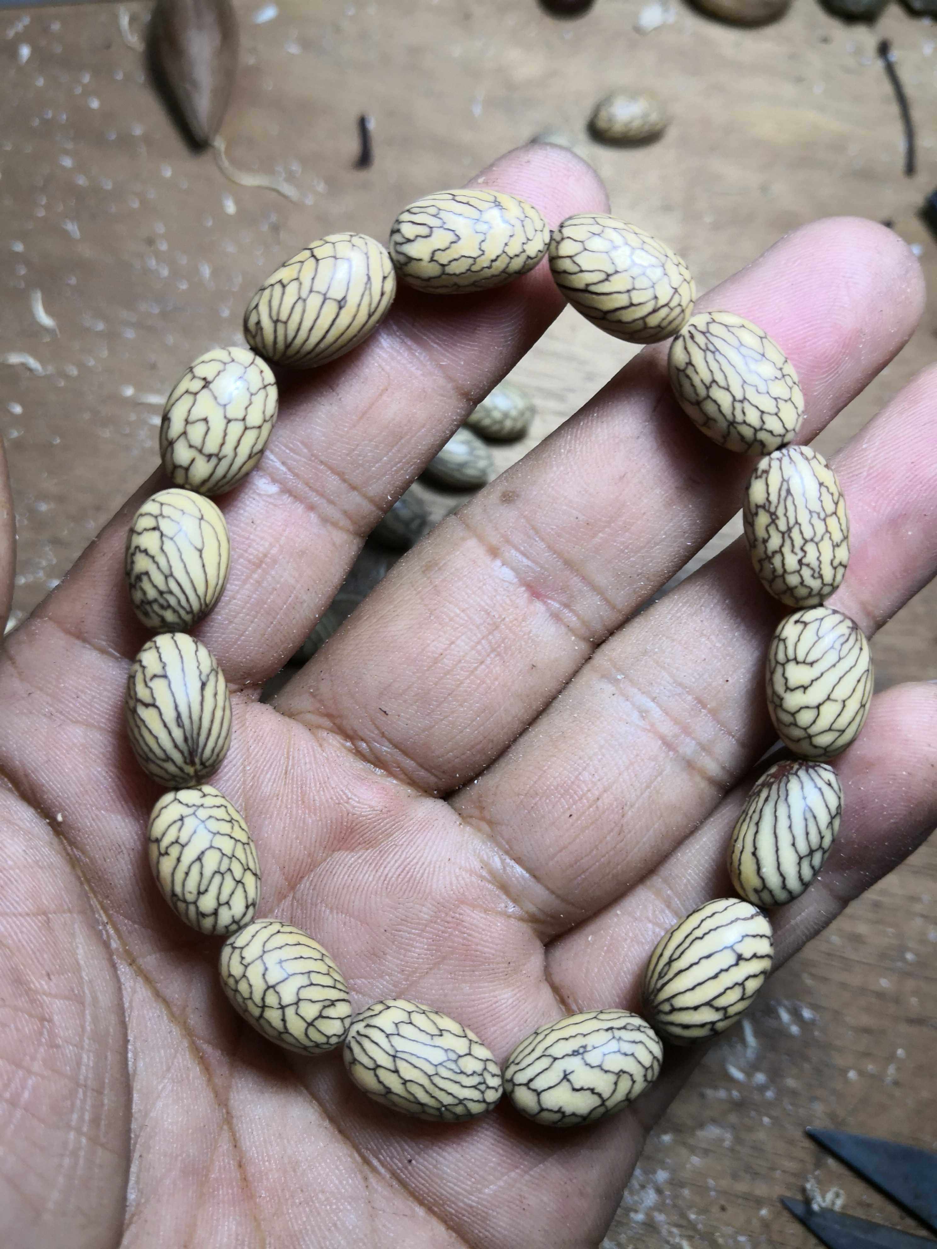 菩提金线玉米提手提子手串紫金钵盂日进斗金金刚手串