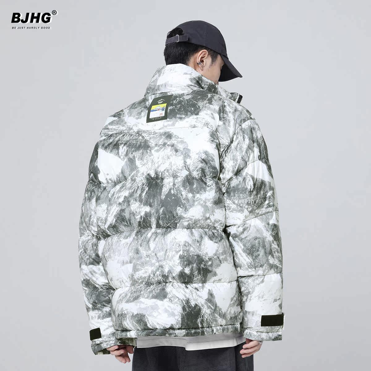 bjhg冬季2020雪山印花立领加厚鸭绒羽绒服男美式迷彩潮牌宽松外套
