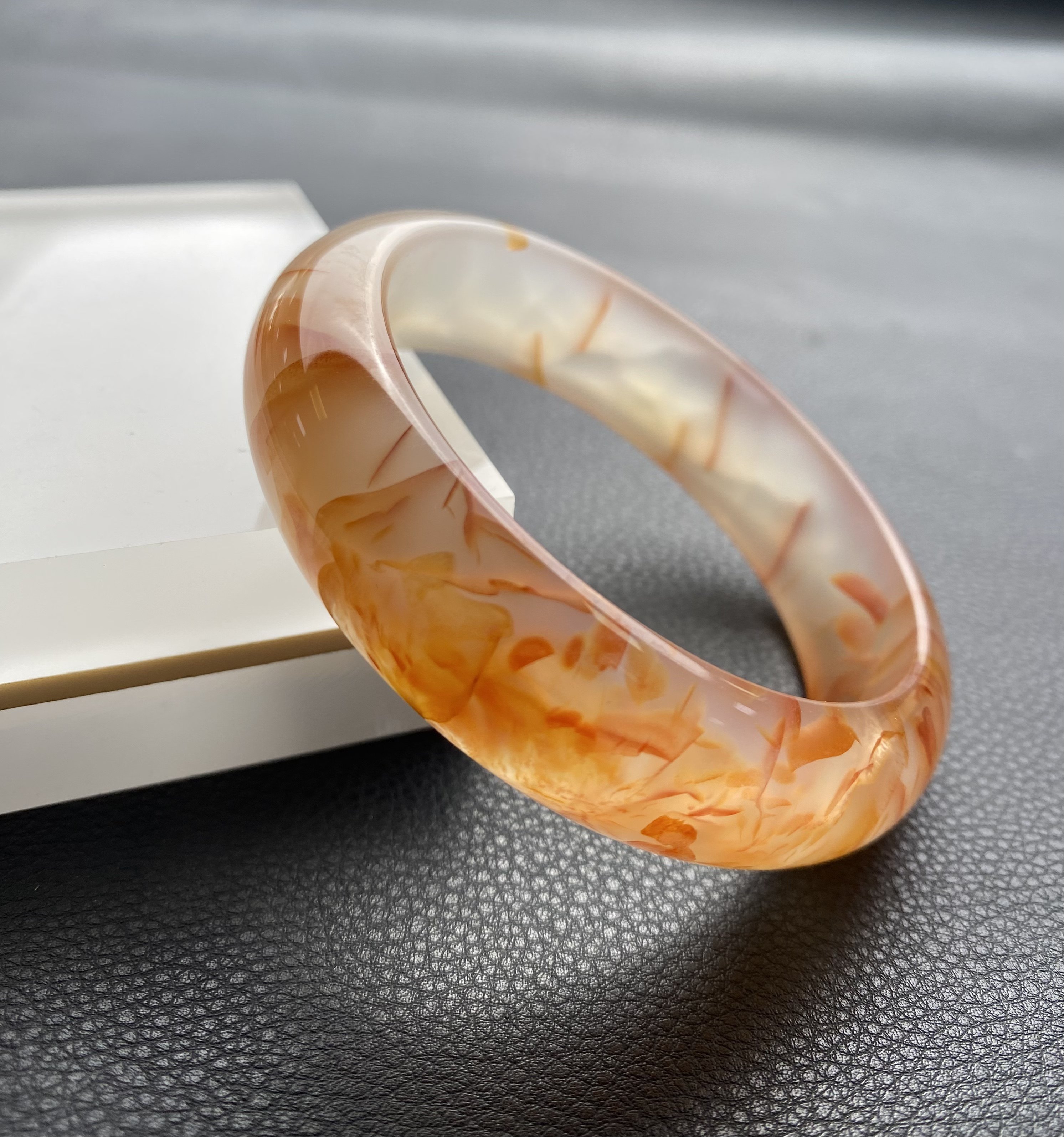 宝磊缘新品龙纹玛瑙手镯内径58mm金红花瓣时尚大方送人自带款