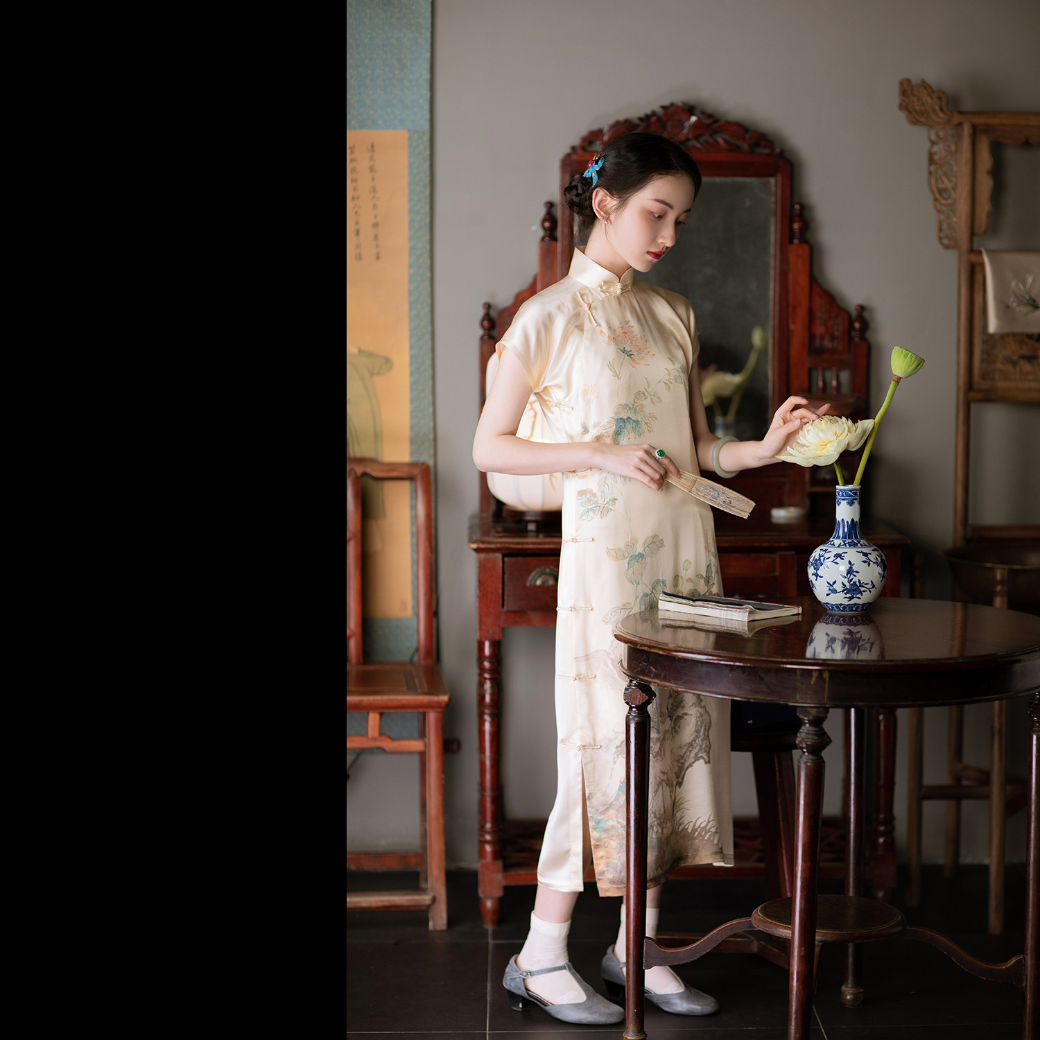 东篱印花女名旗袍显瘦民国日常年轻水墨露华旗袍