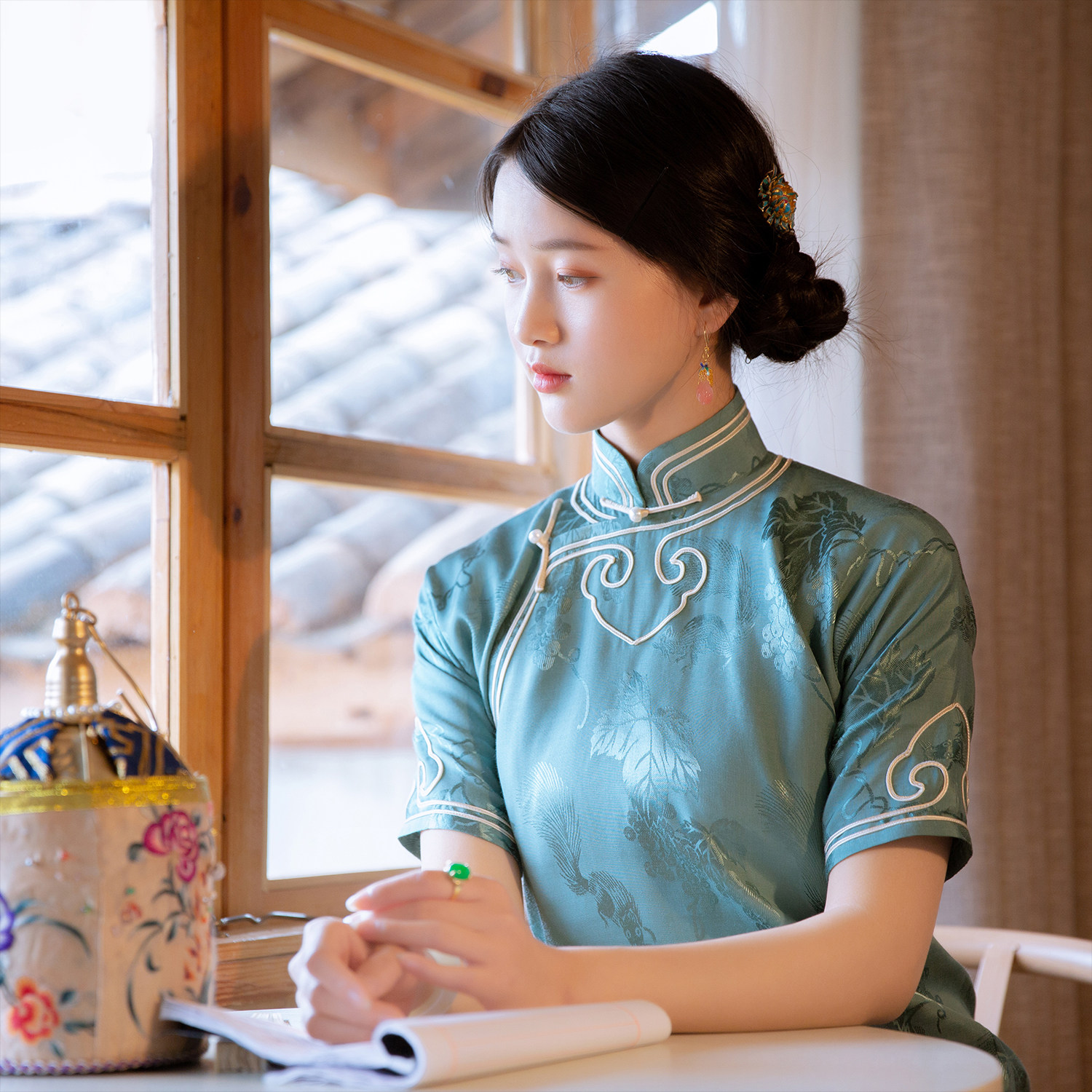 春花秋月丨2020夏新款丨复古老缎子如意云头中式民国风旗袍年轻款