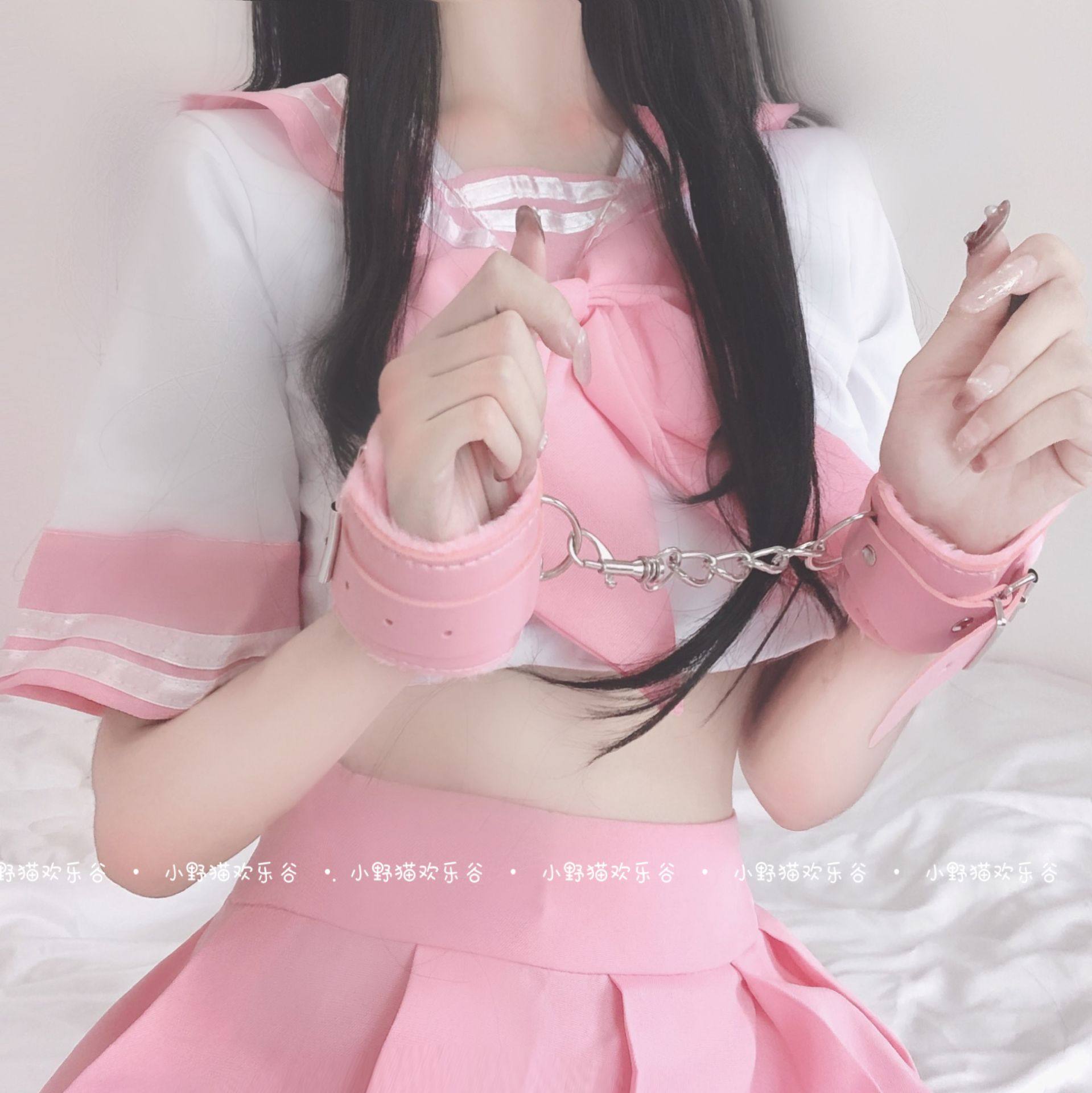 铐住你的人:玩具手铐脚铐道具pu材质有软毛不伤手