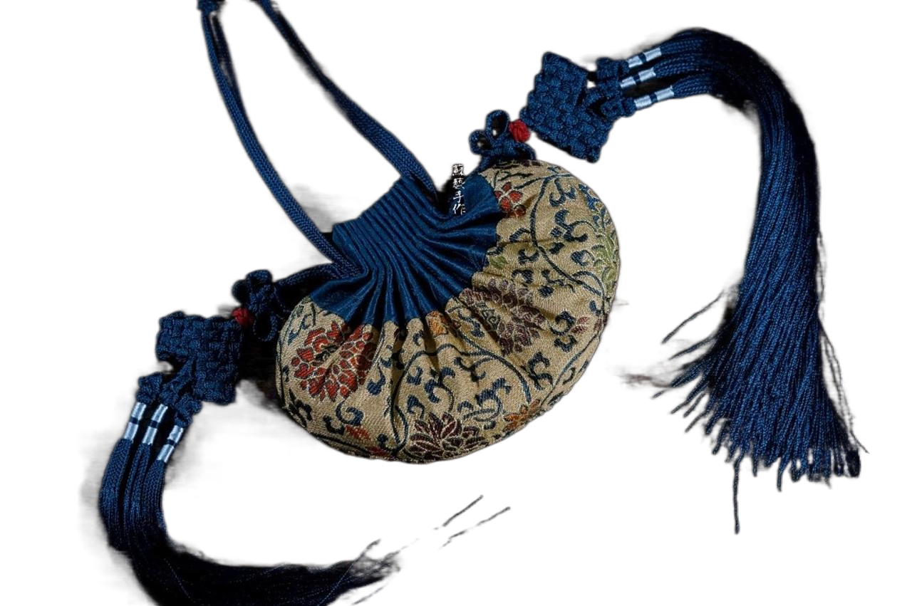 宋锦环枝礼物创意特产苏州荷包香囊古法莲纹刺绣