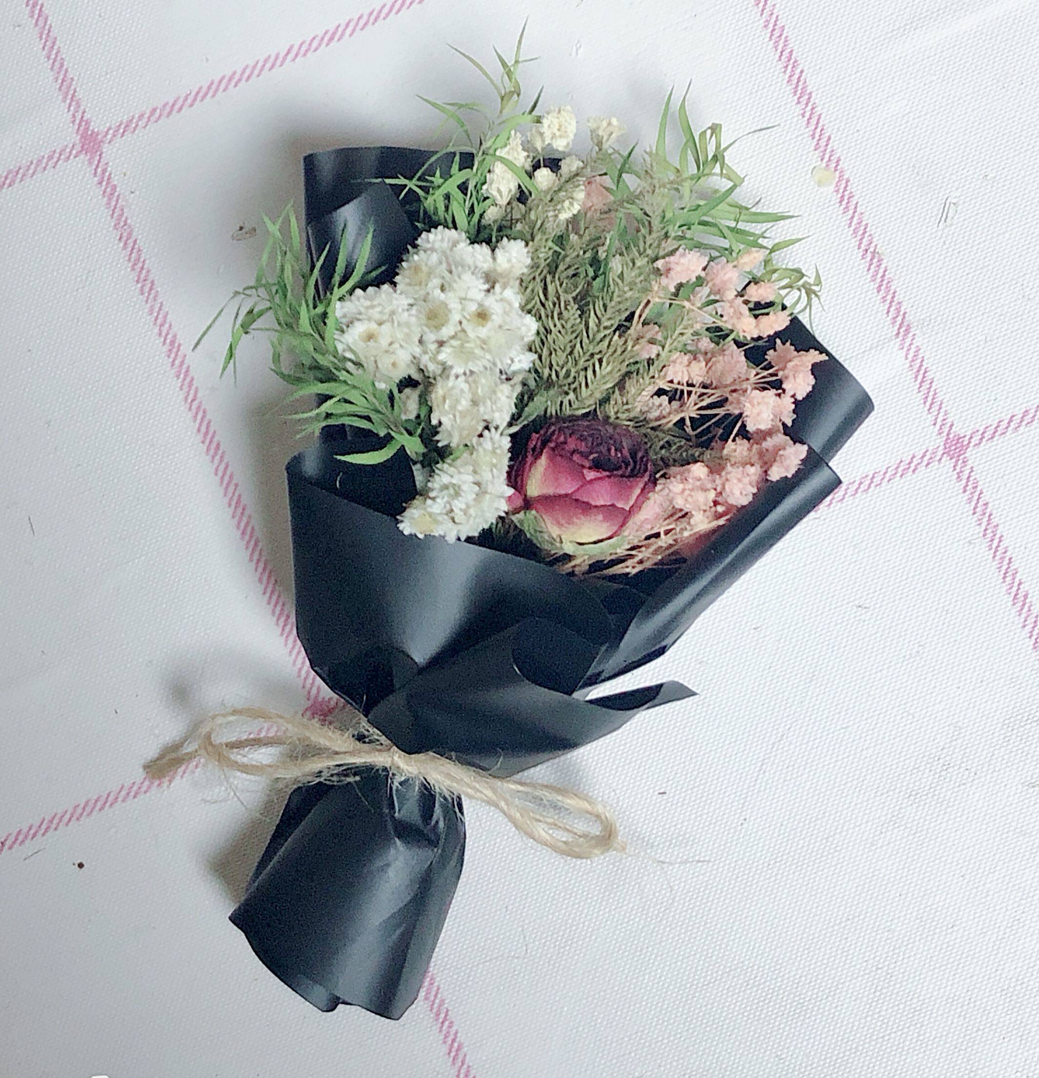 七夕干花花束情人节礼物迷你玫瑰小花商场促销活动干花