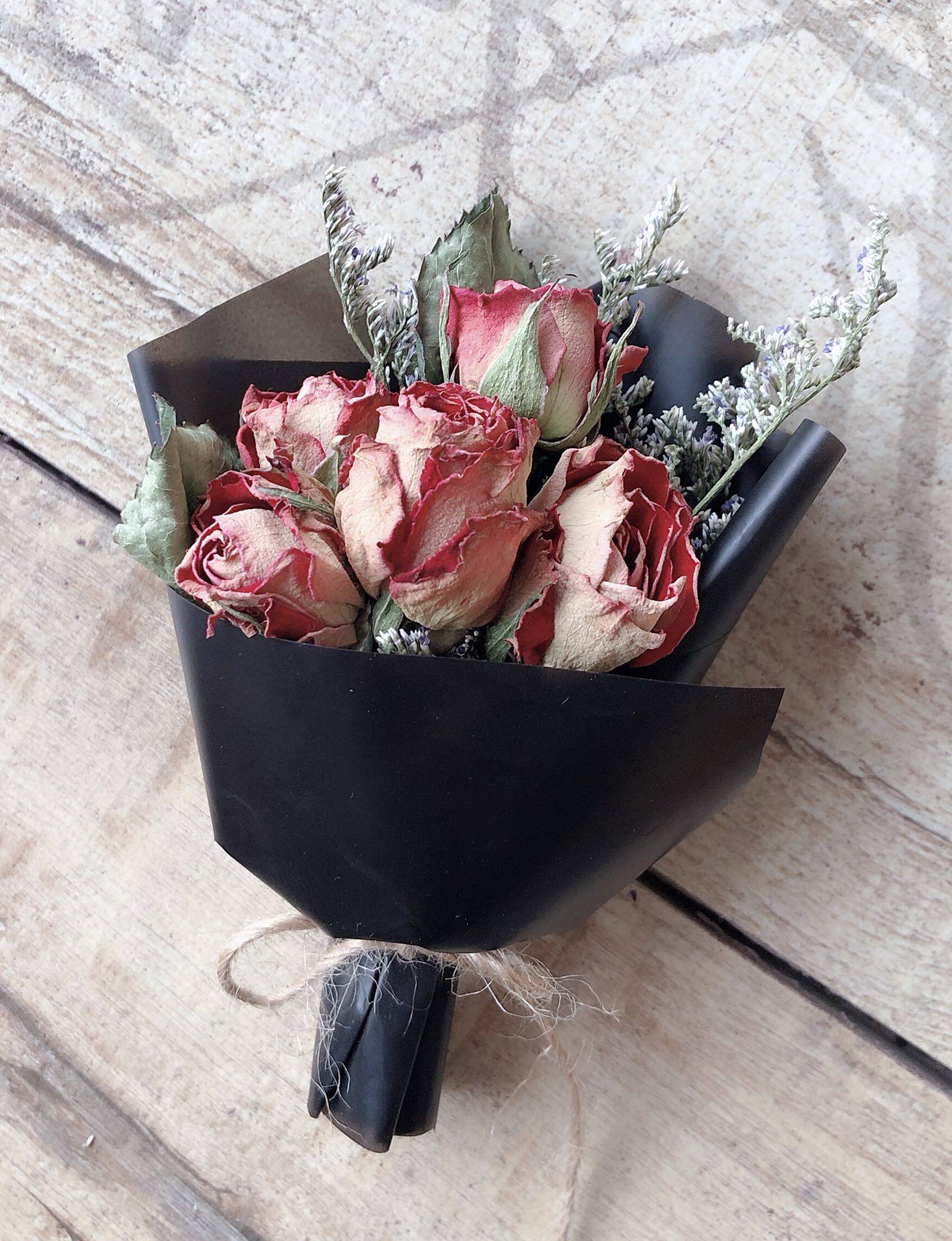 玫瑰玫瑰花花束迷你干花伴手礼盒搭配韩式浪漫永生花