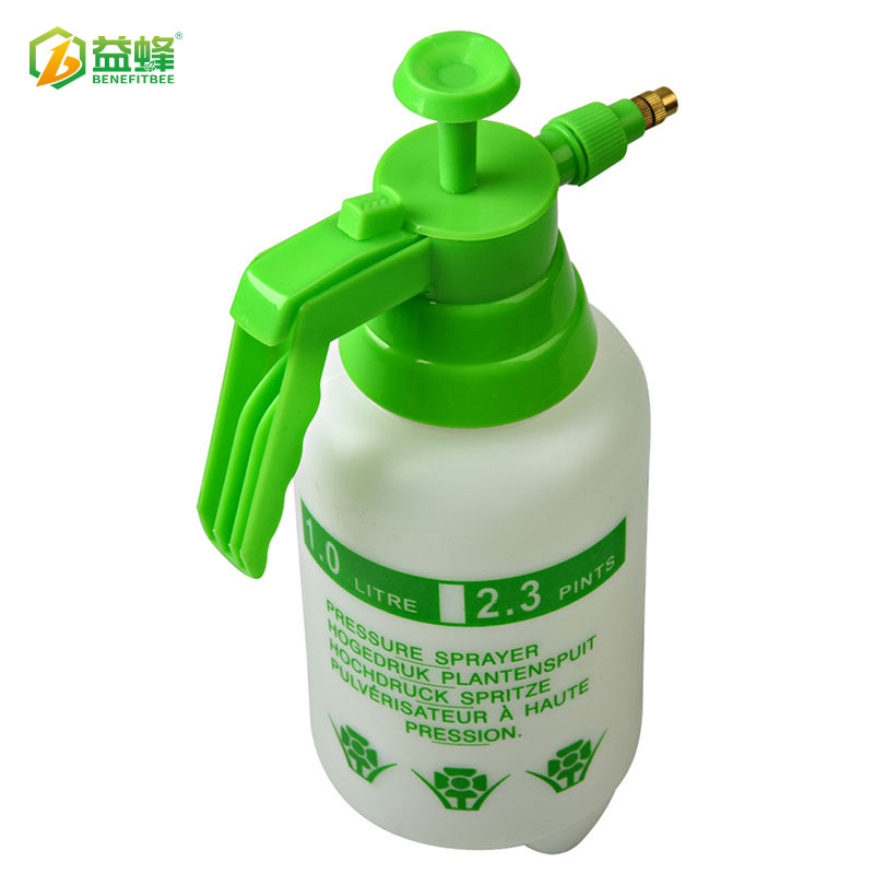 供应出口养蜂工具蜂具塑料手动气压喷雾器蜜蜂蜂霜降温清洁使用