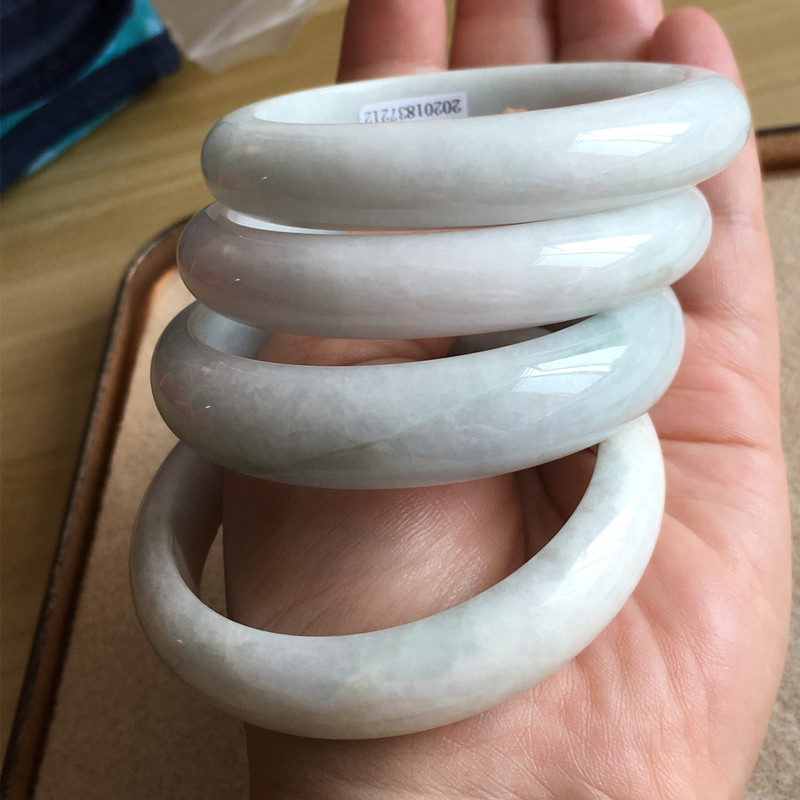 豆种翡翠曾记qcz19不包退换货无折奶白证书手镯手镯