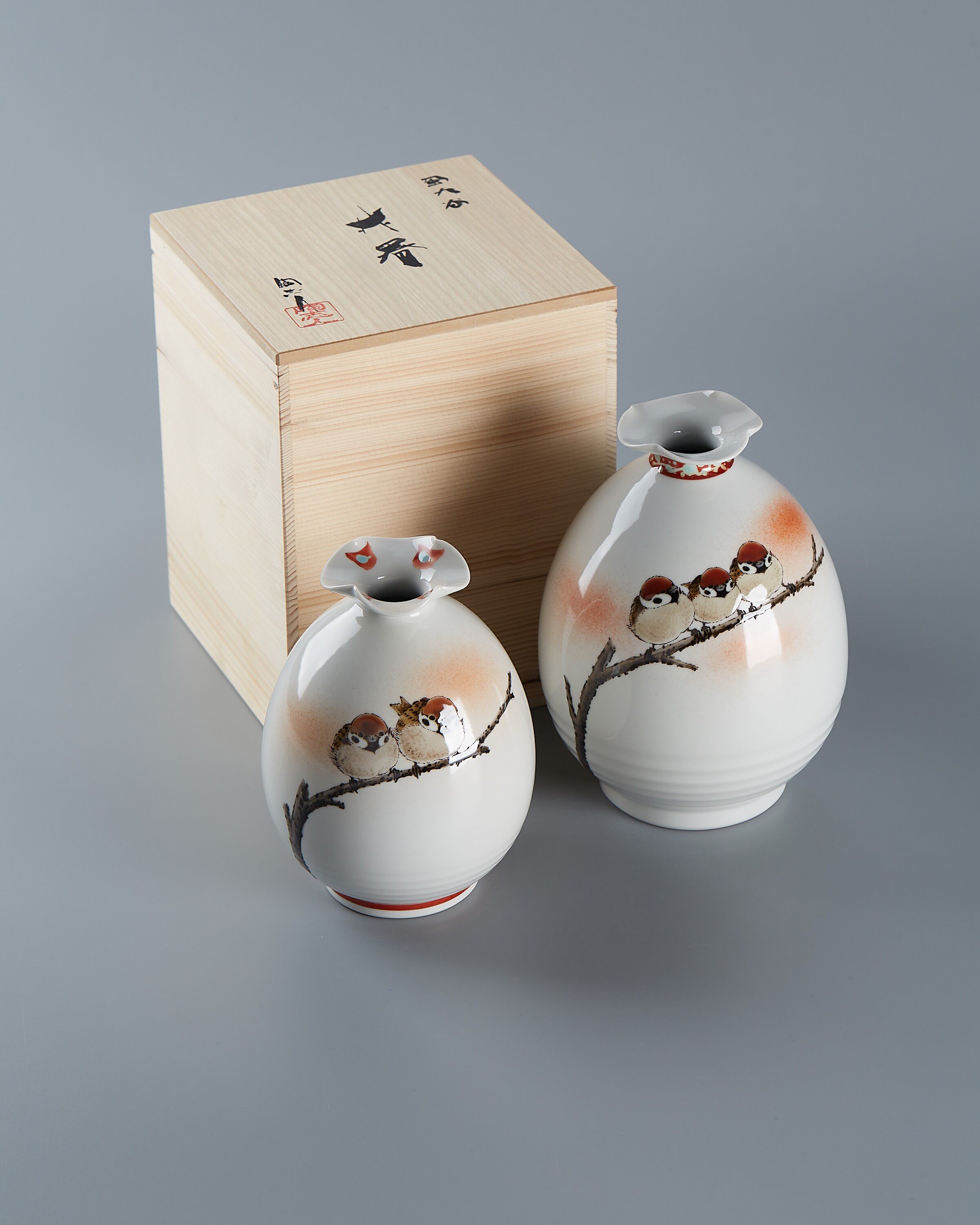 日本进口九谷烧知名名作家中村陶志人手绘福雀花瓶花瓶