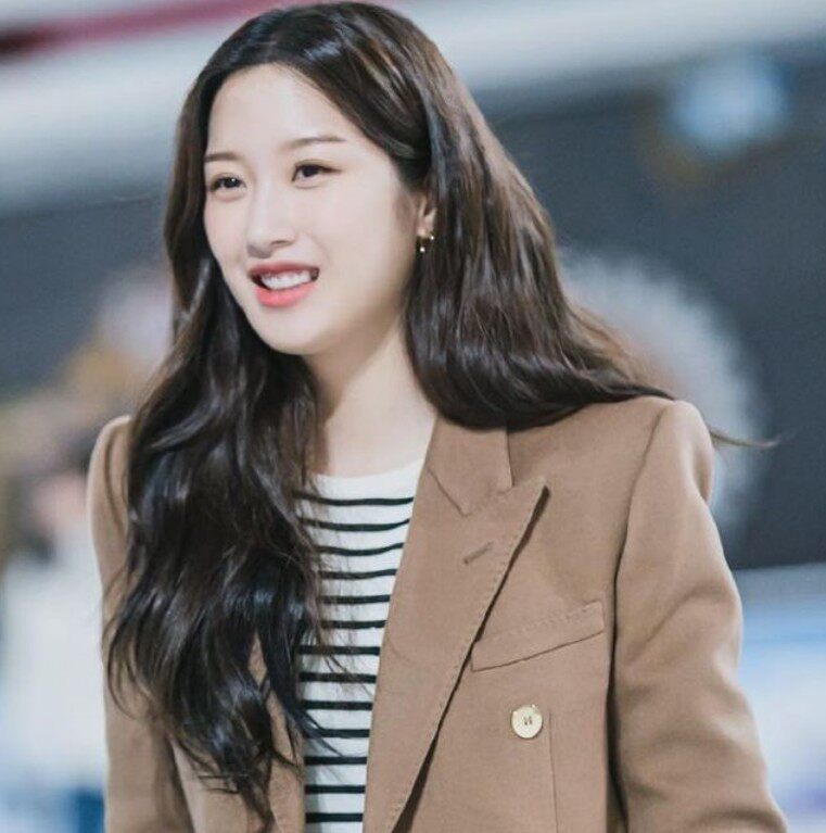 女神降临林周京文佳煐同款衣服修身气质通勒西装