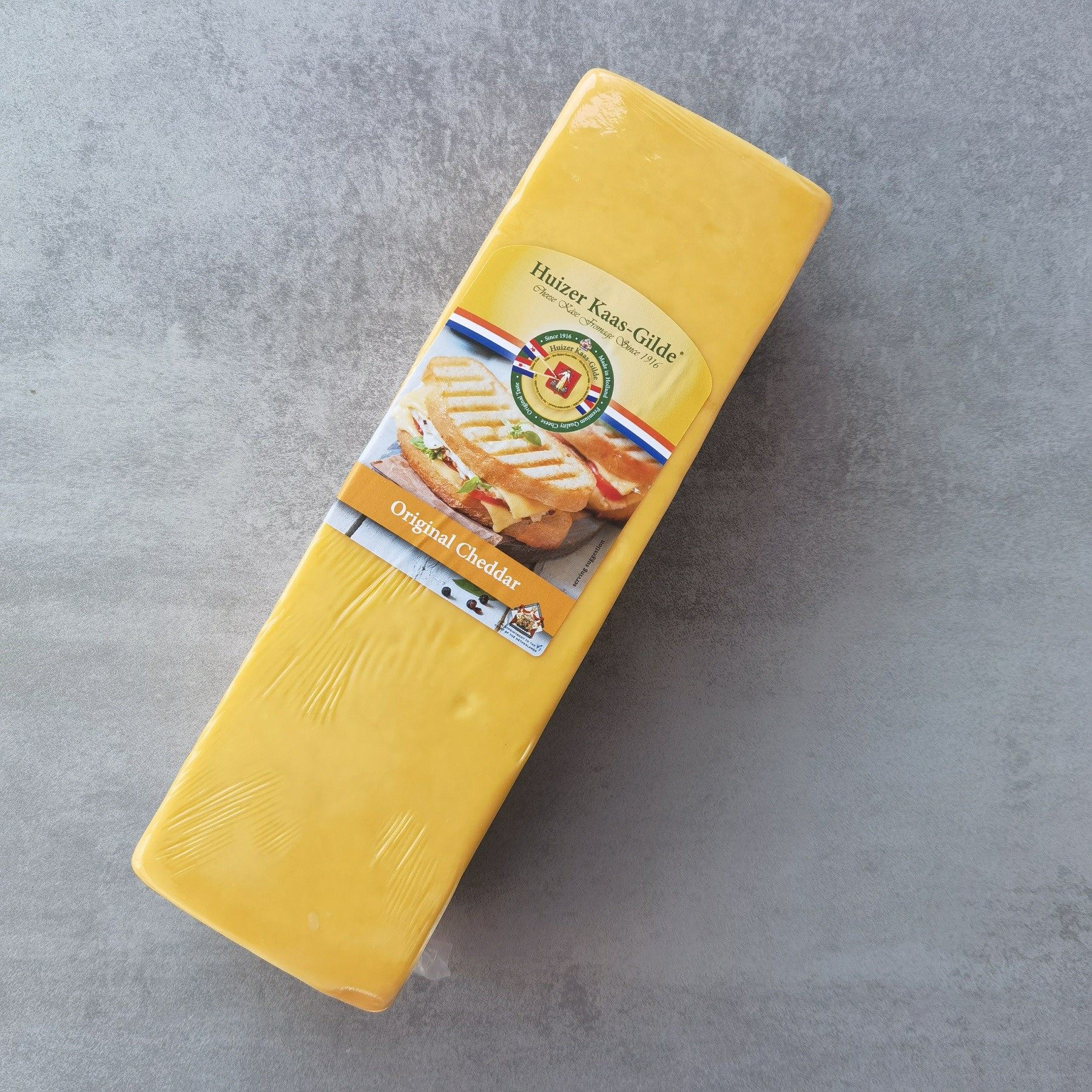 荷兰进口红车达芝士块约23kg切达奶酪块橙车打干酪cheddarcheese