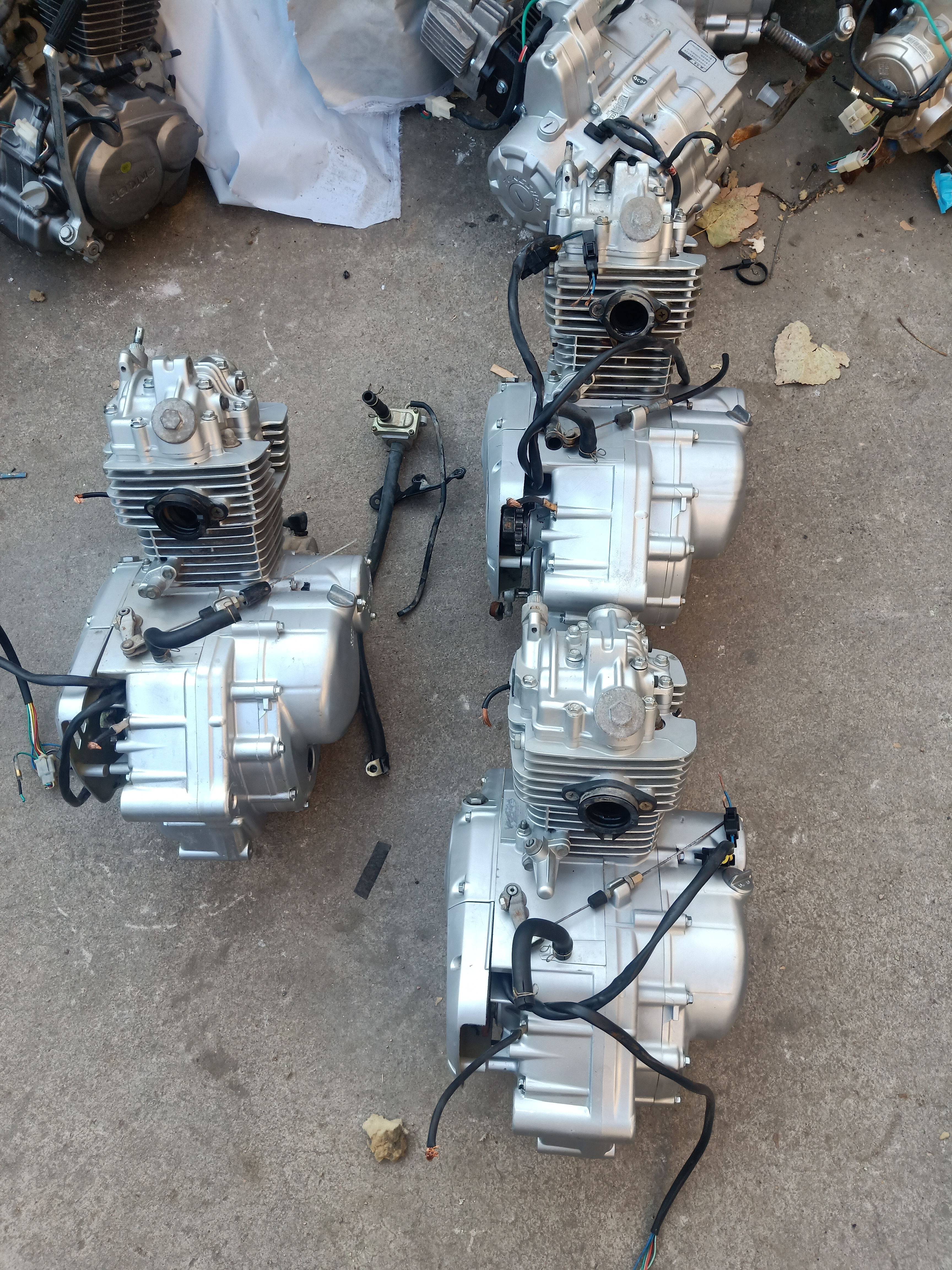 顺丰包邮摩托车发动机总成suzuki机头125cc摩托车发动机