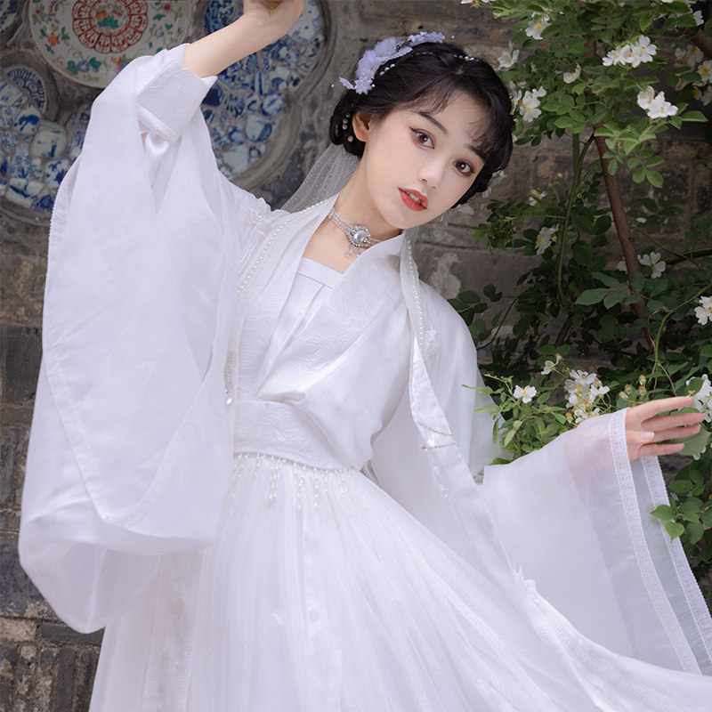 现货花仙原创汉服此时月光纯白色重工刺绣绣花汉服