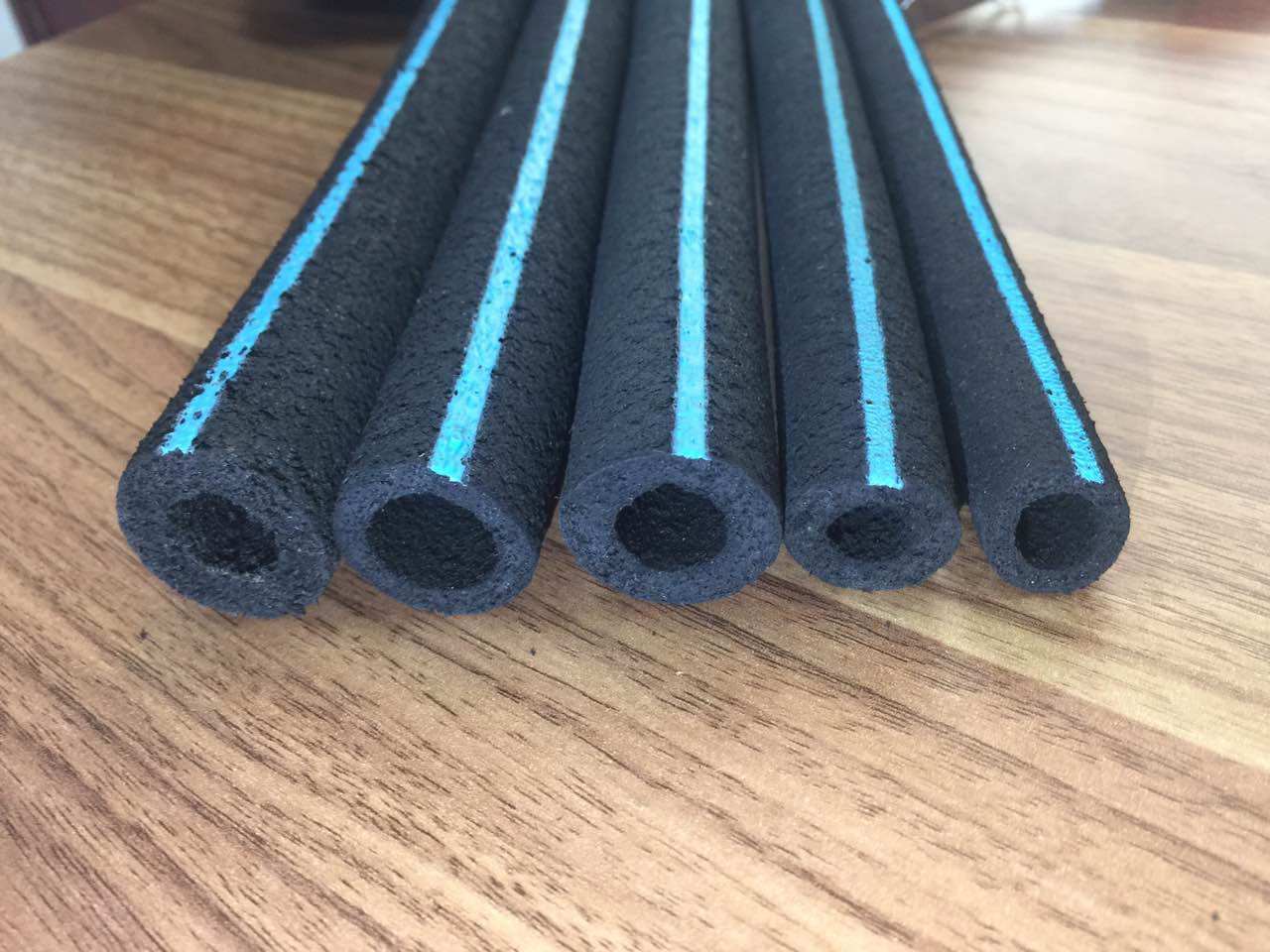 鱼塘增氧机微孔纳米曝气气管水产养殖底部增氧盘爆气冲氧泵